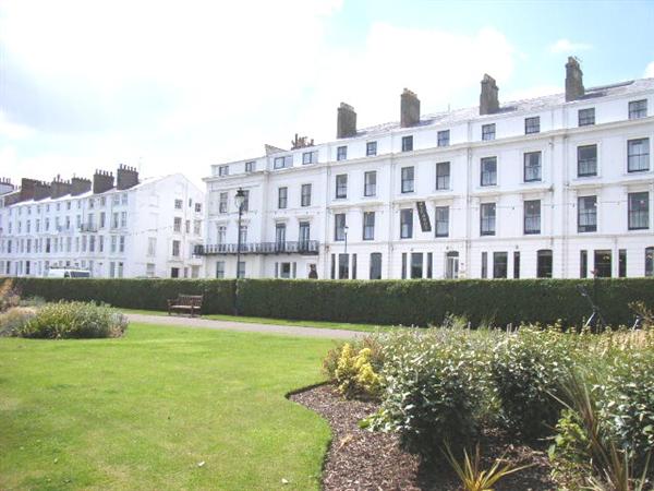 The Crescent, Filey - Picture 1