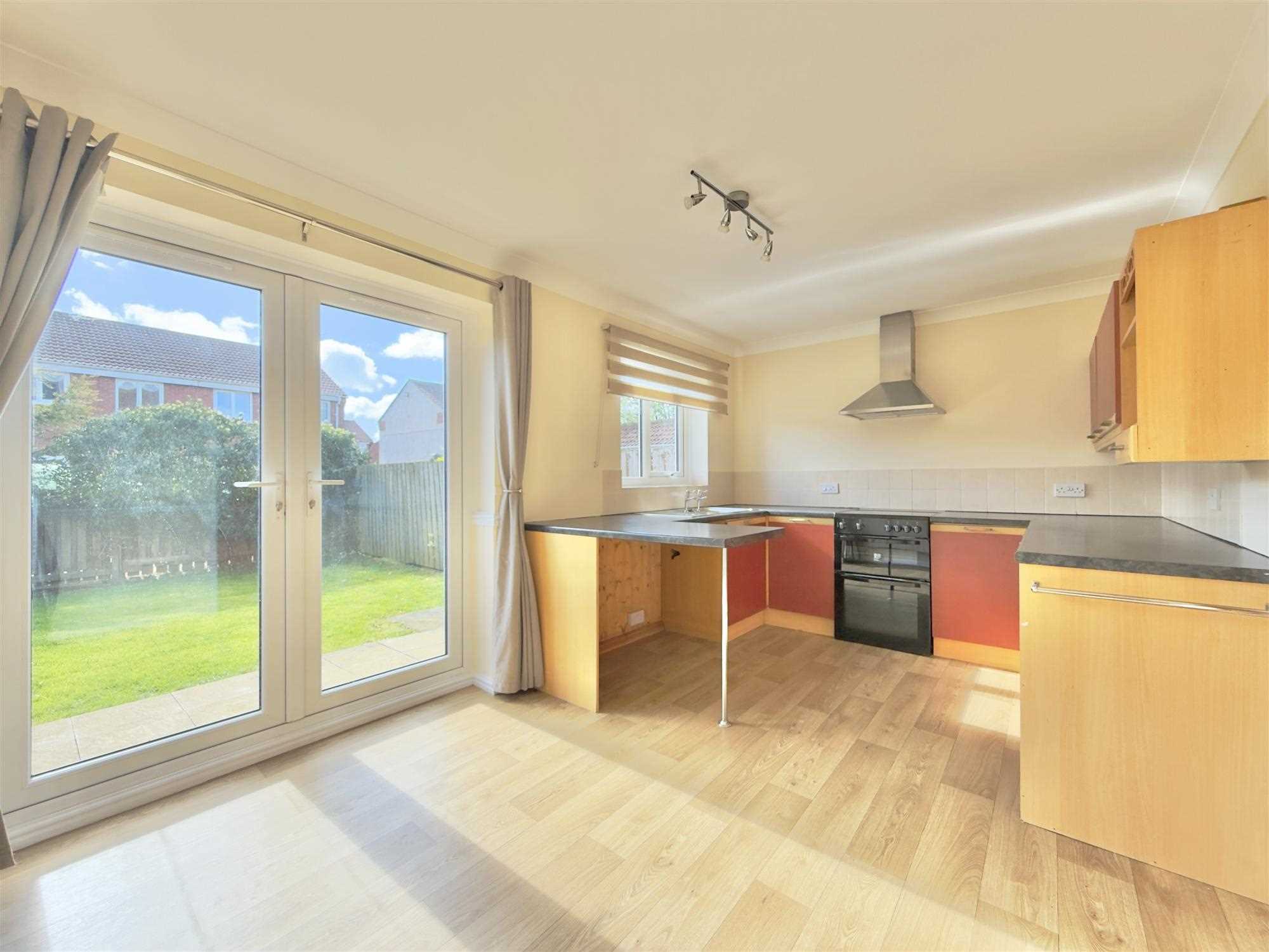 Mallard Close, Filey - Picture 2