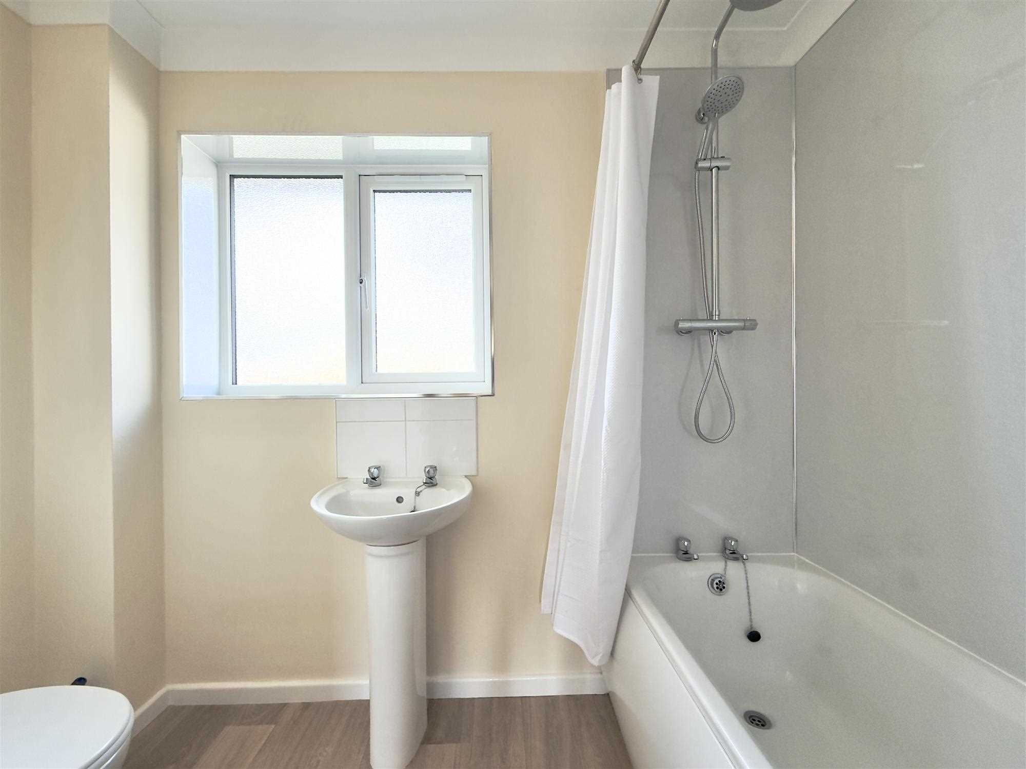 Mallard Close, Filey - Picture 4