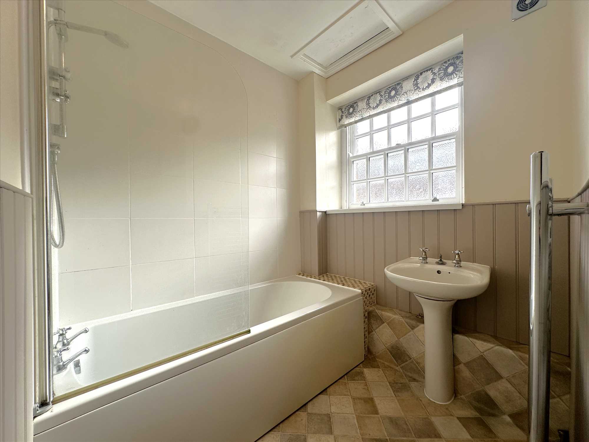 The Stables, Hunmanby Hall - Picture 16