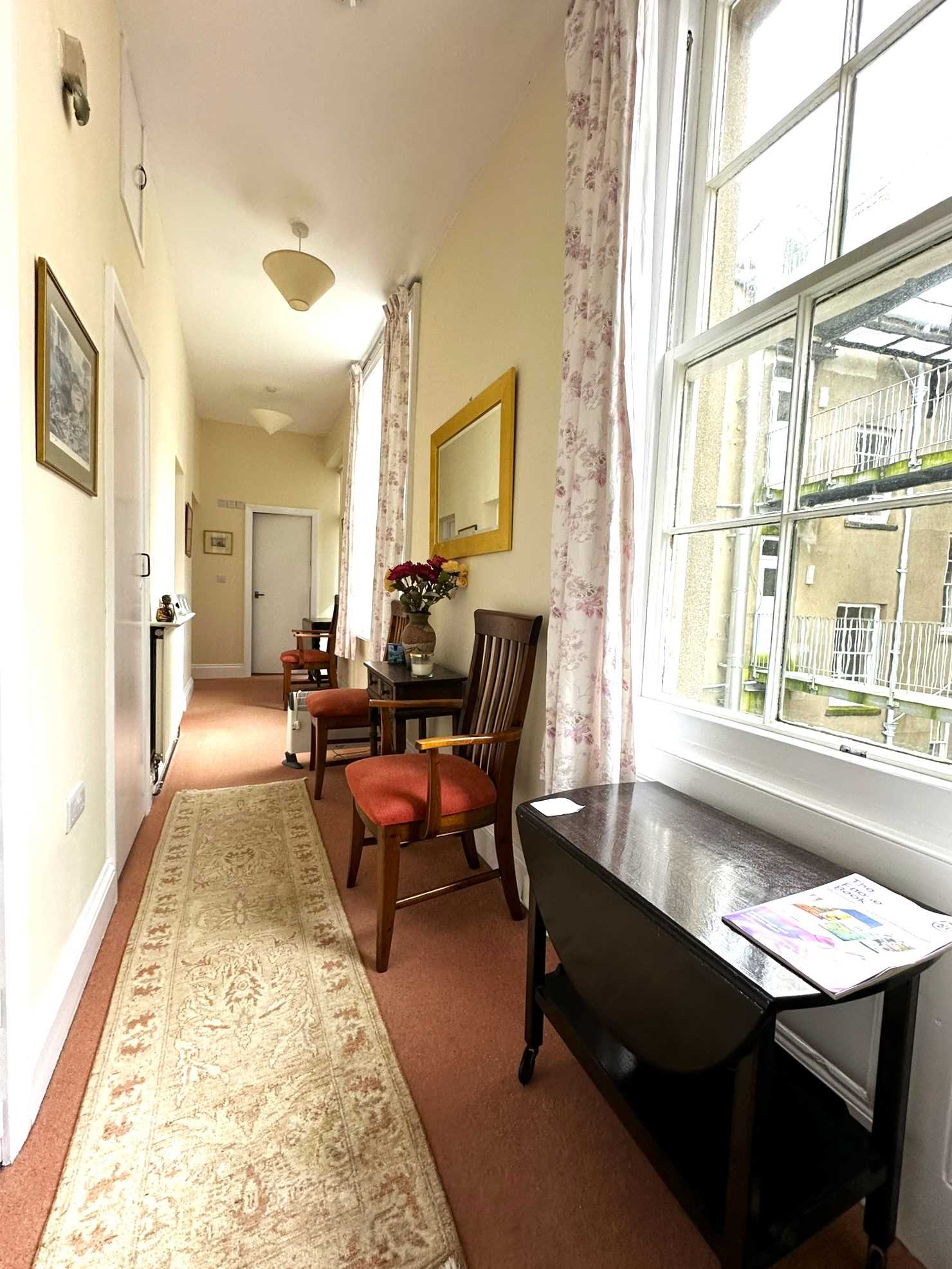 Royal Crescent Court, Filey - Picture 3