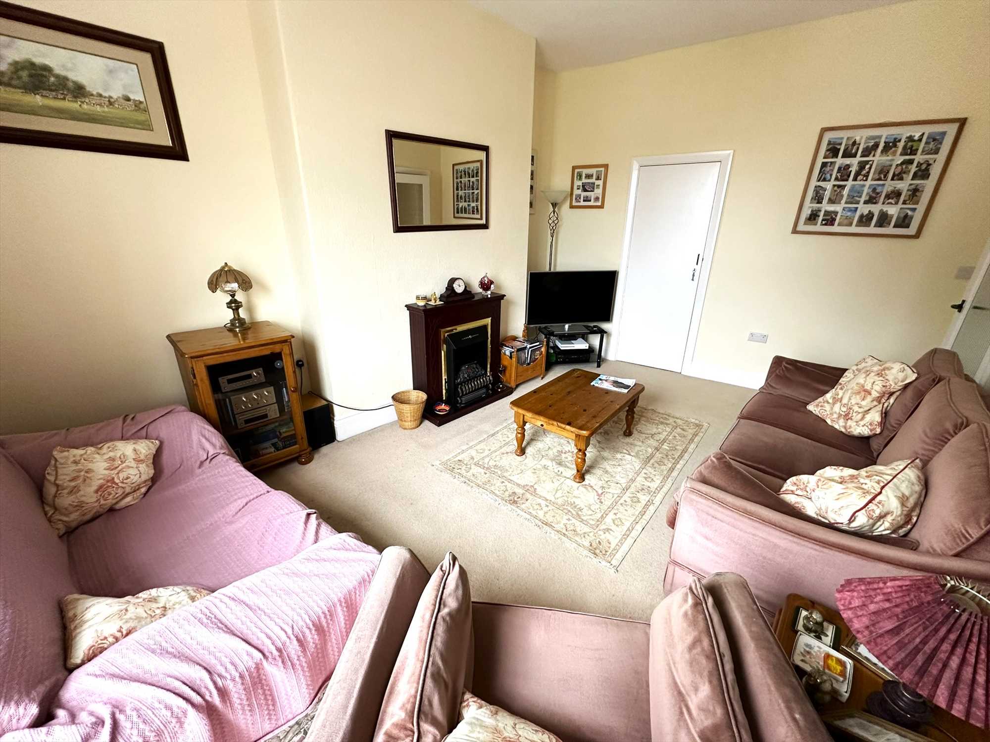 Royal Crescent Court, Filey - Picture 8