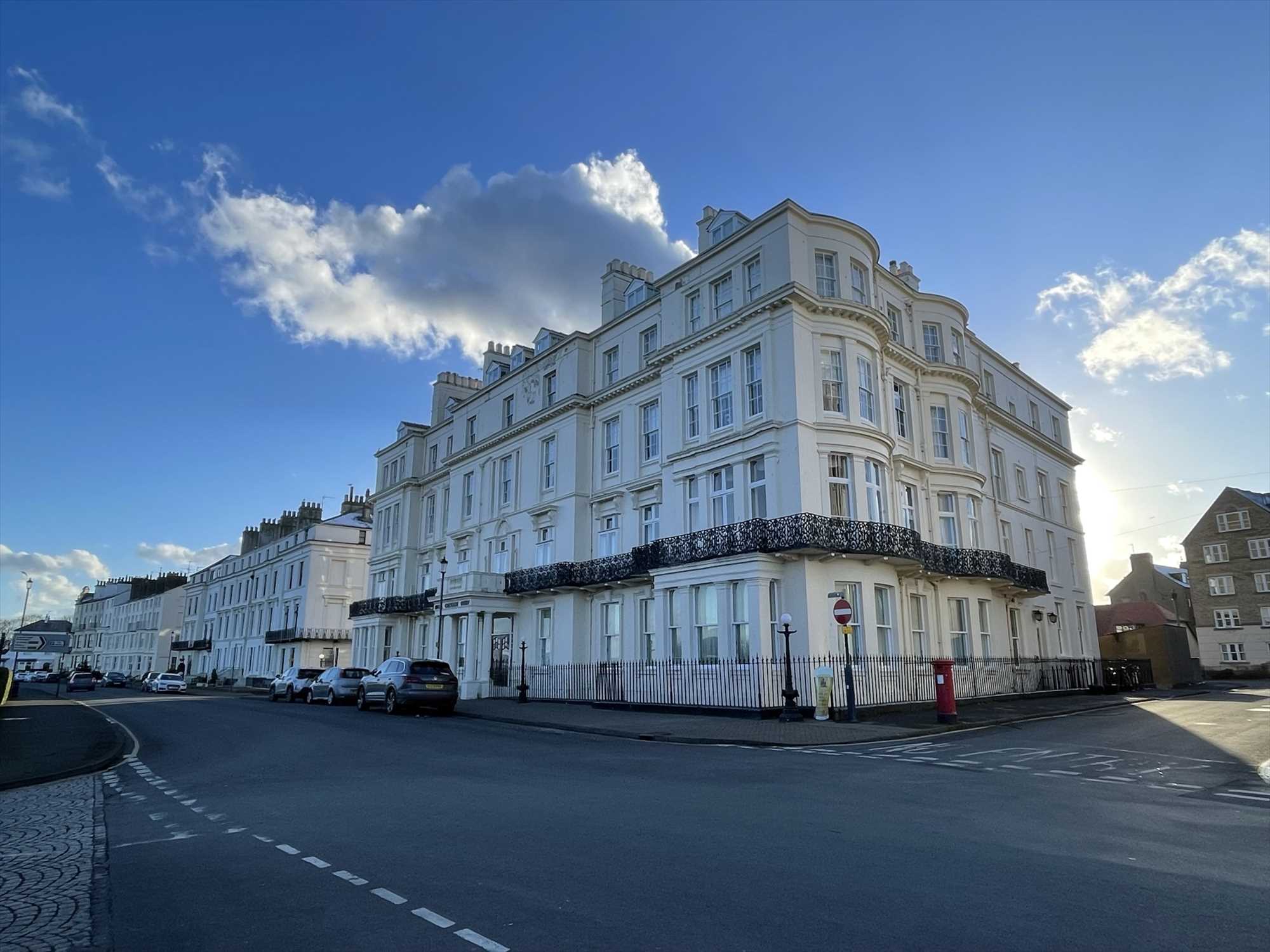 Royal Crescent Court, Filey - Picture 16