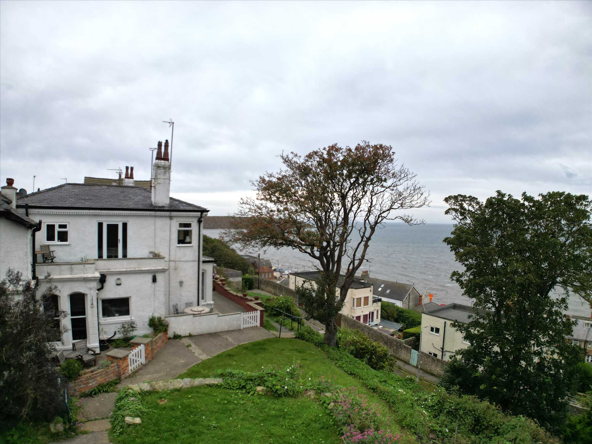 The Cottage, Cliff Top, Filey - Picture 25