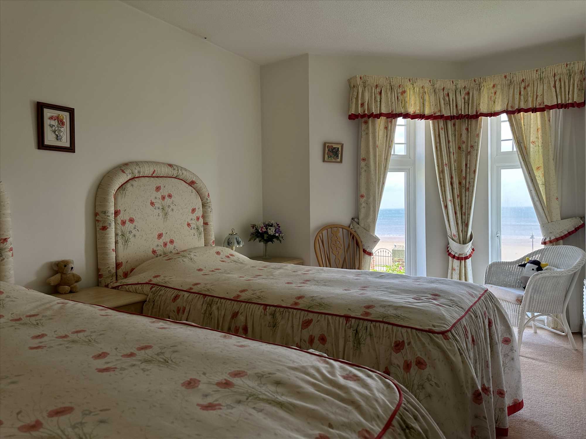 Deepdene, The Beach, Filey - Picture 17