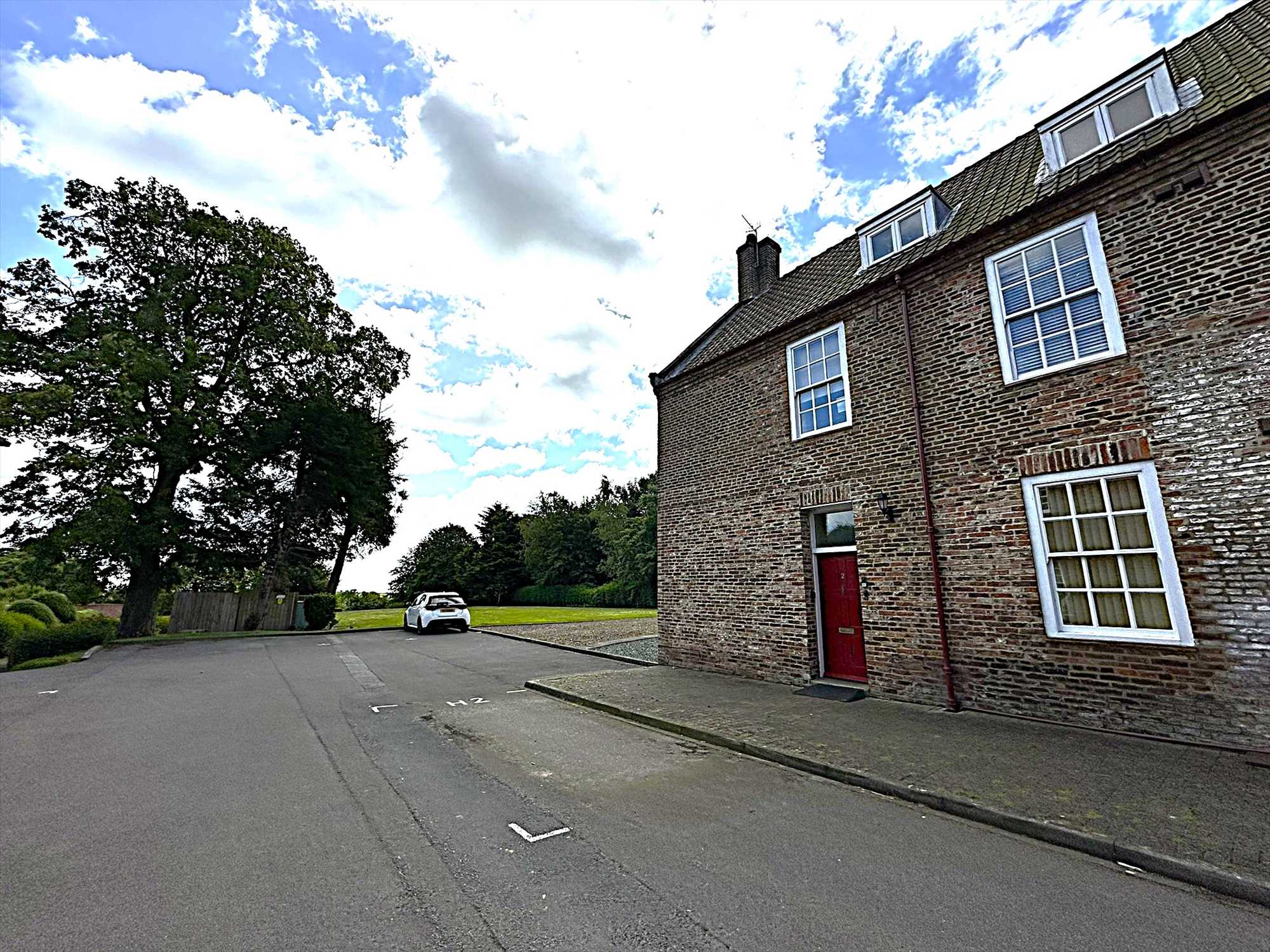 The Old Hall, Hunmanby Hall - Picture 4