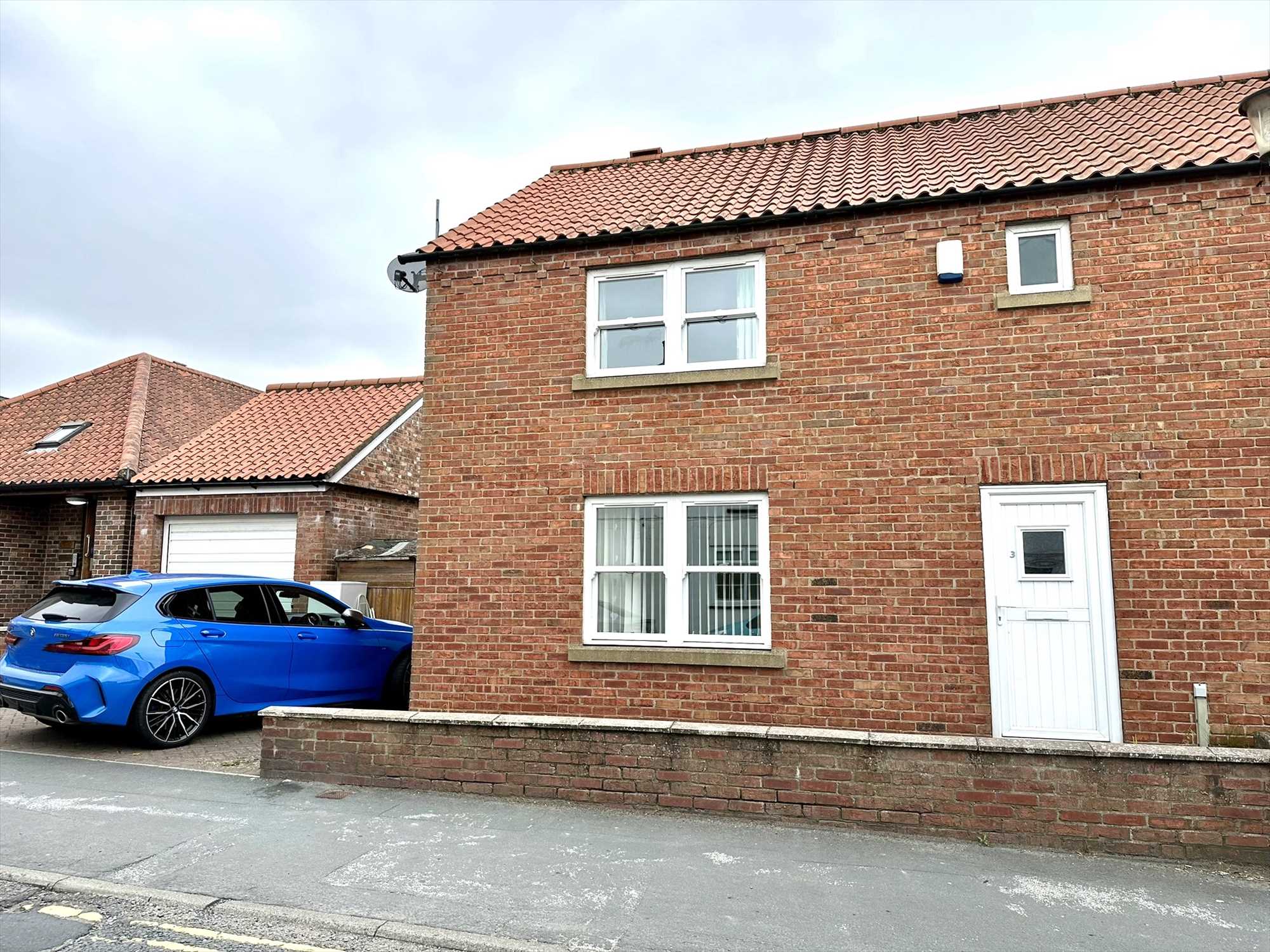 Hungate Lane, Hunmanby - Picture 2