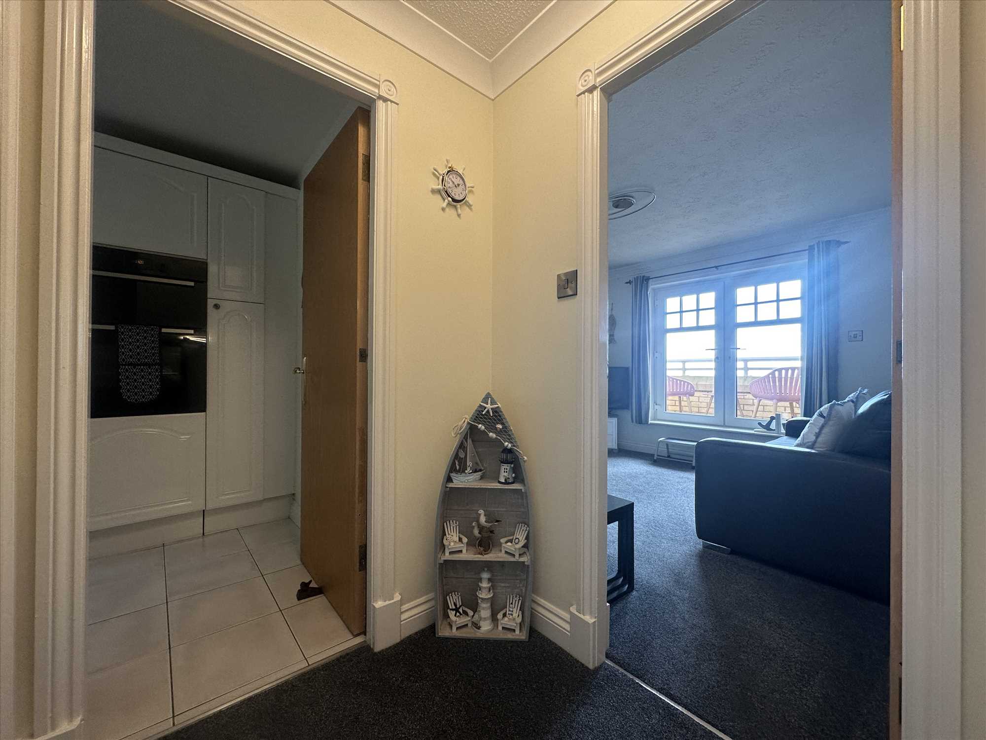 Deepdene, The Beach, Filey - Picture 5