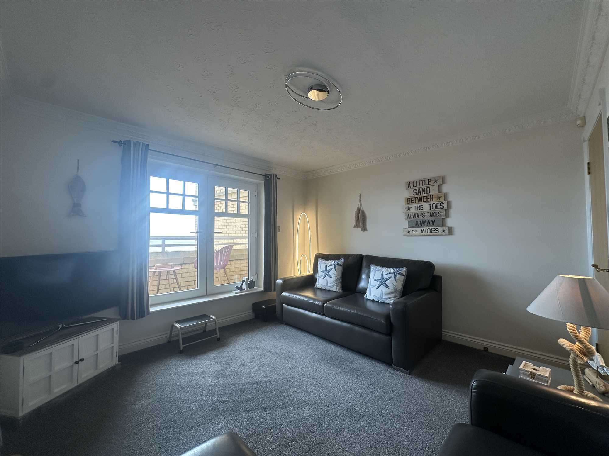 Deepdene, The Beach, Filey - Picture 7