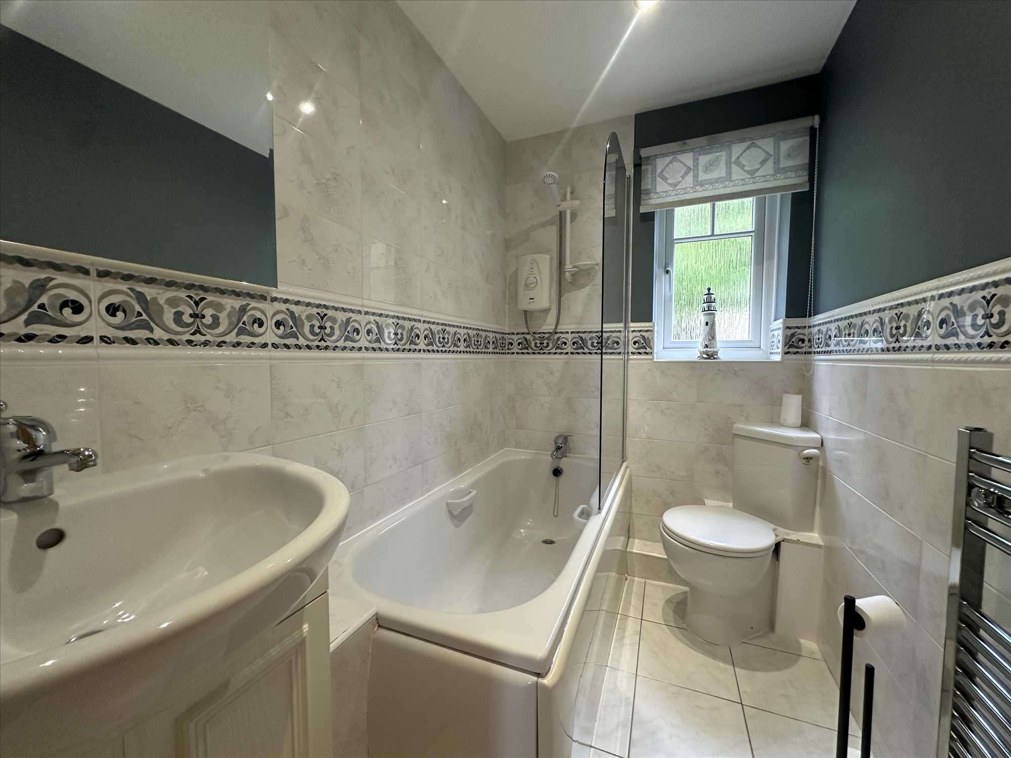 Deepdene, The Beach, Filey - Picture 17