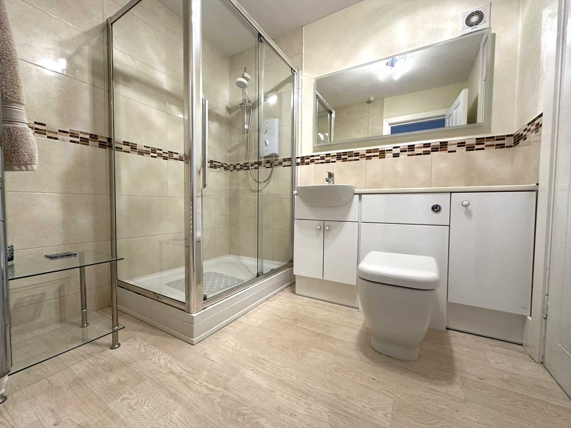 Melville Court - Picture 7