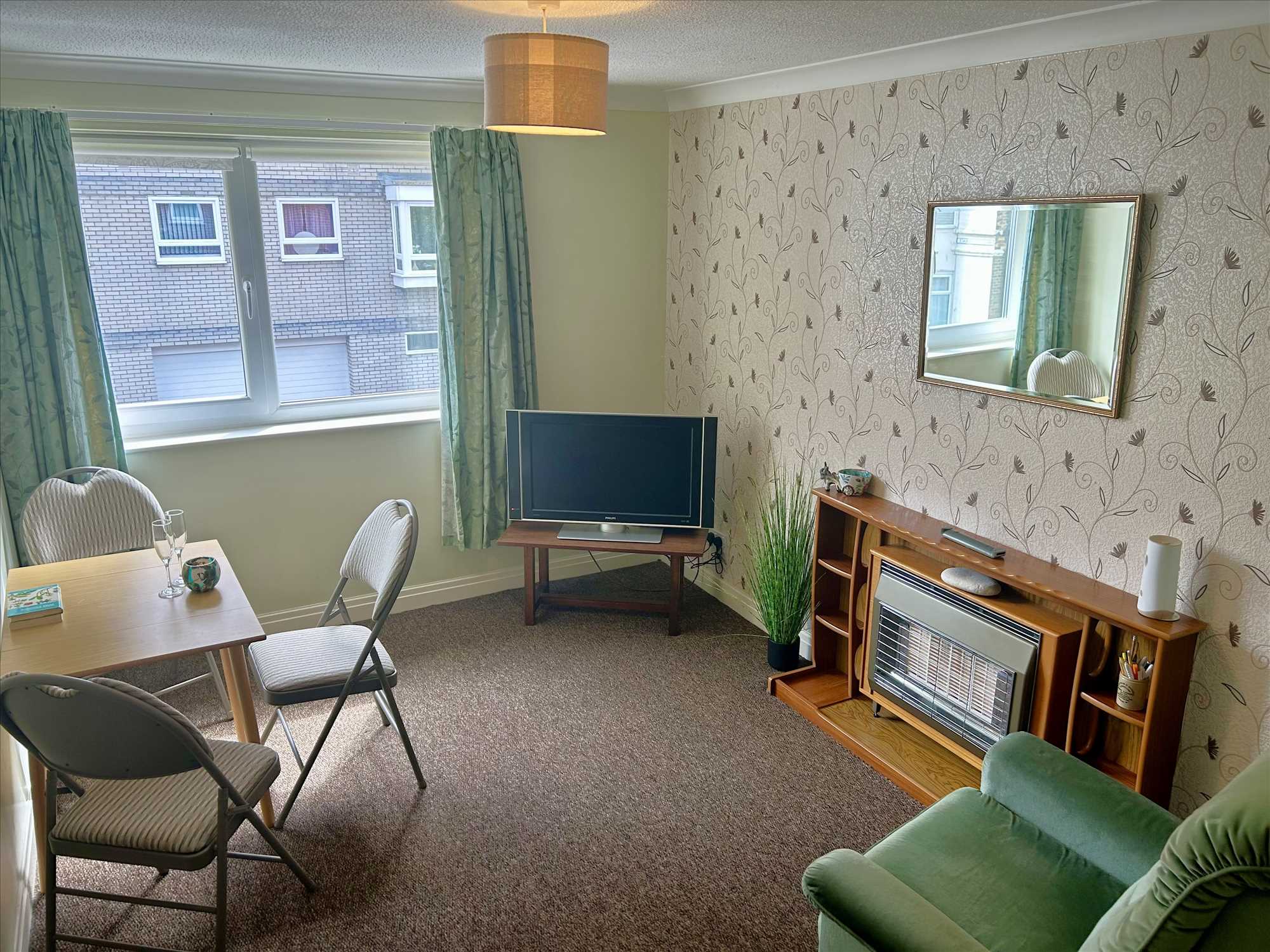 South Crescent Close, Filey - Picture 5