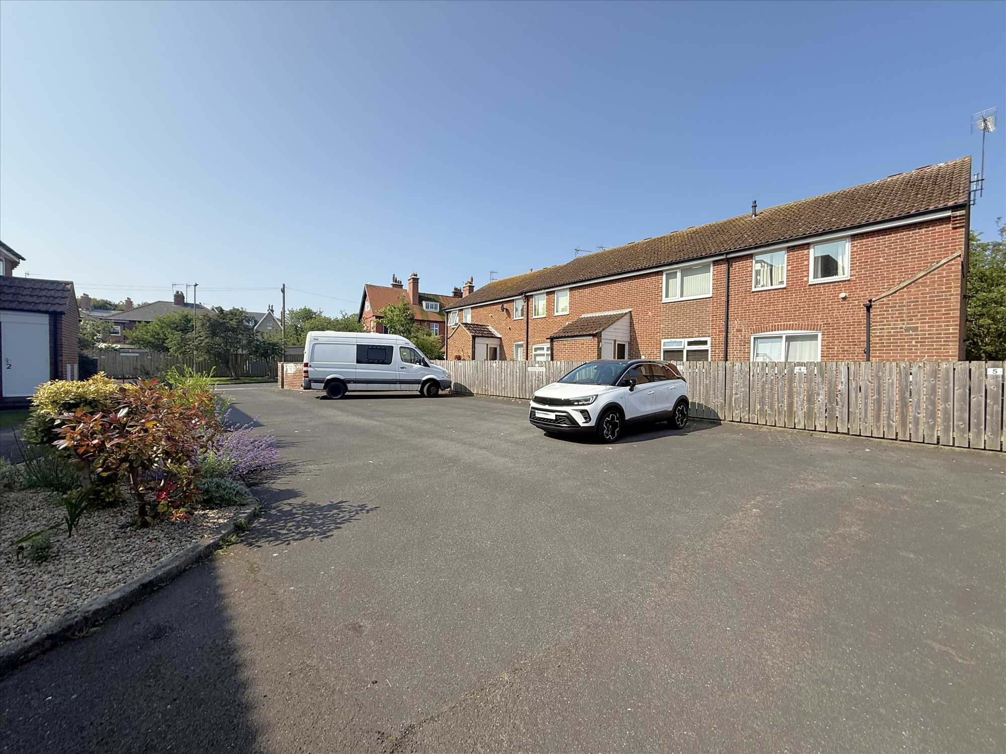 South Crescent Close, Filey - Picture 11