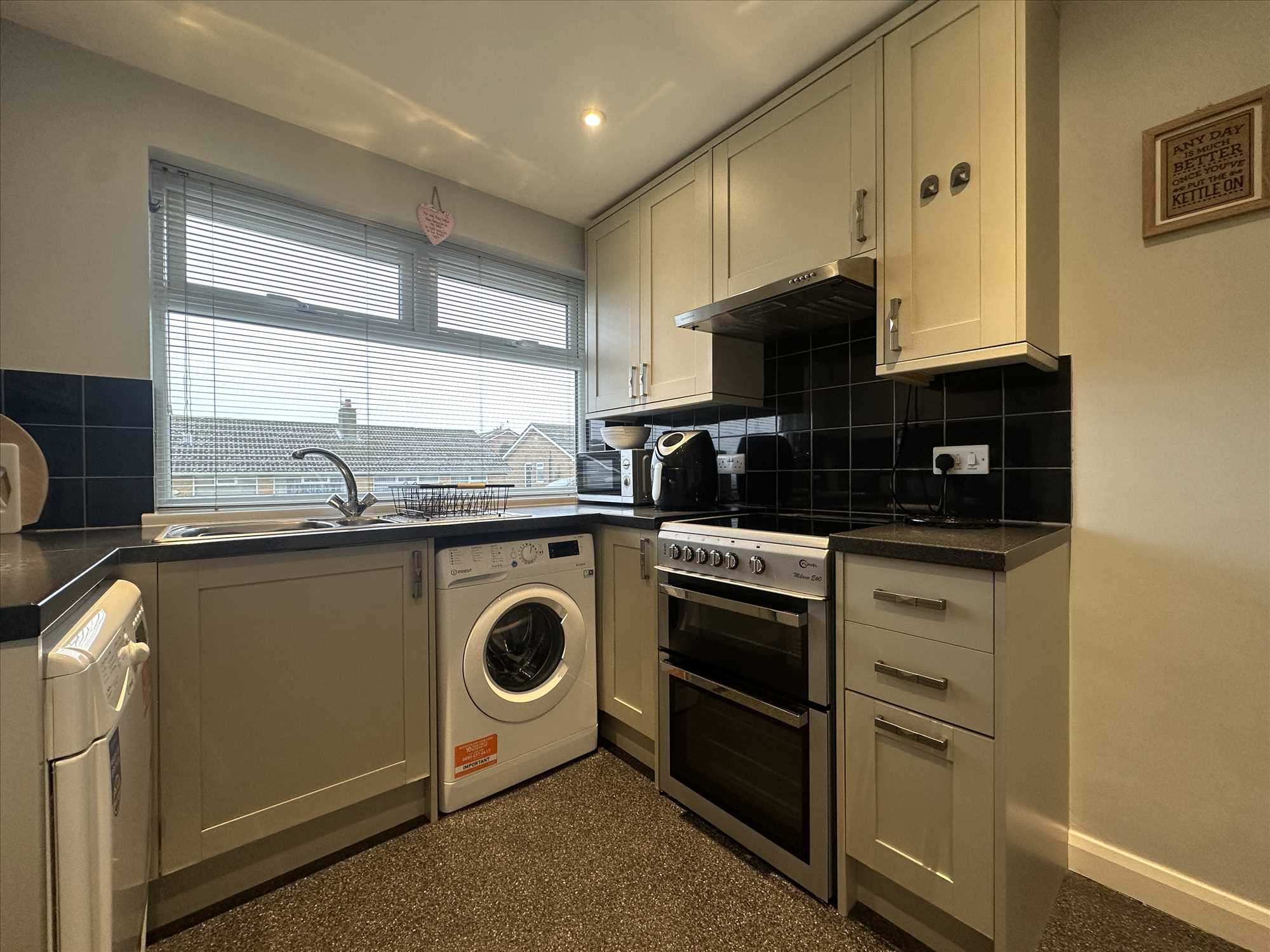 Bradworth Drive, Osgodby, Scarborough - Picture 4