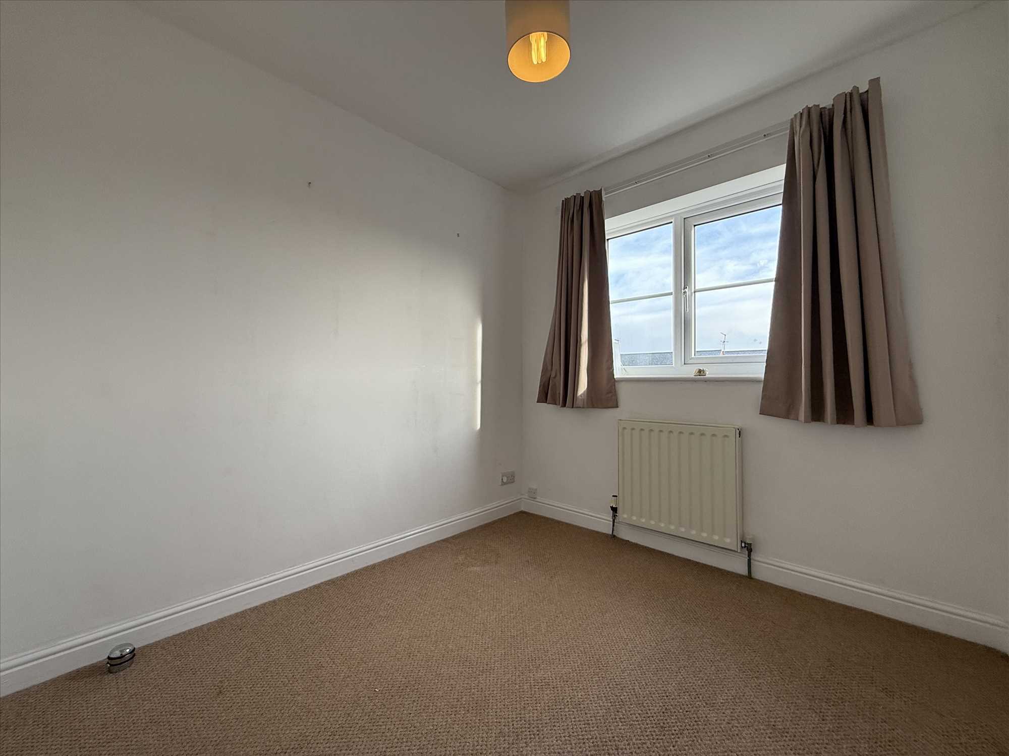 Queens Terrace, Filey - Picture 9