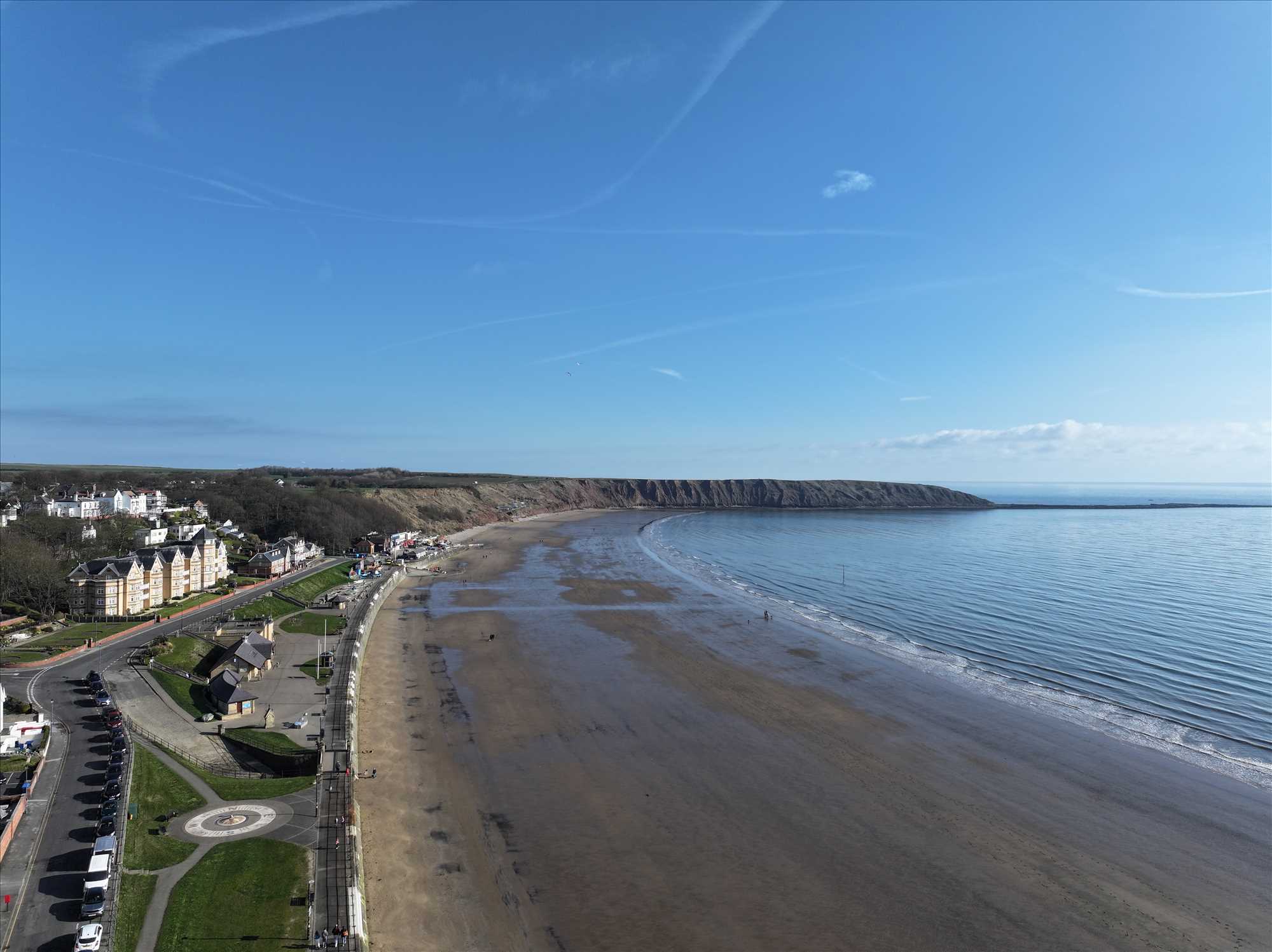 Deepdene, The Beach, Filey - Picture 2
