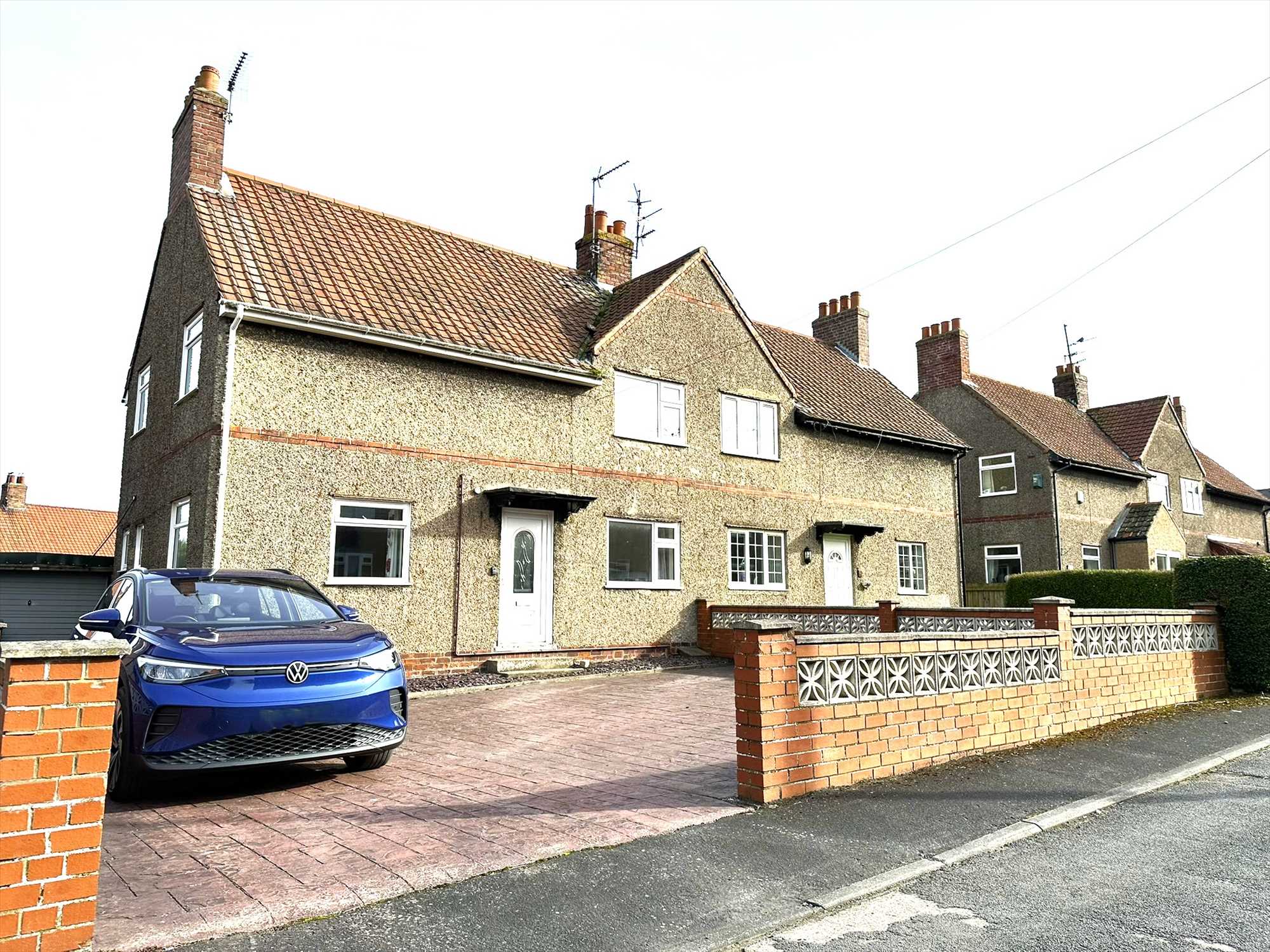 The Gardens, Filey - Picture 1