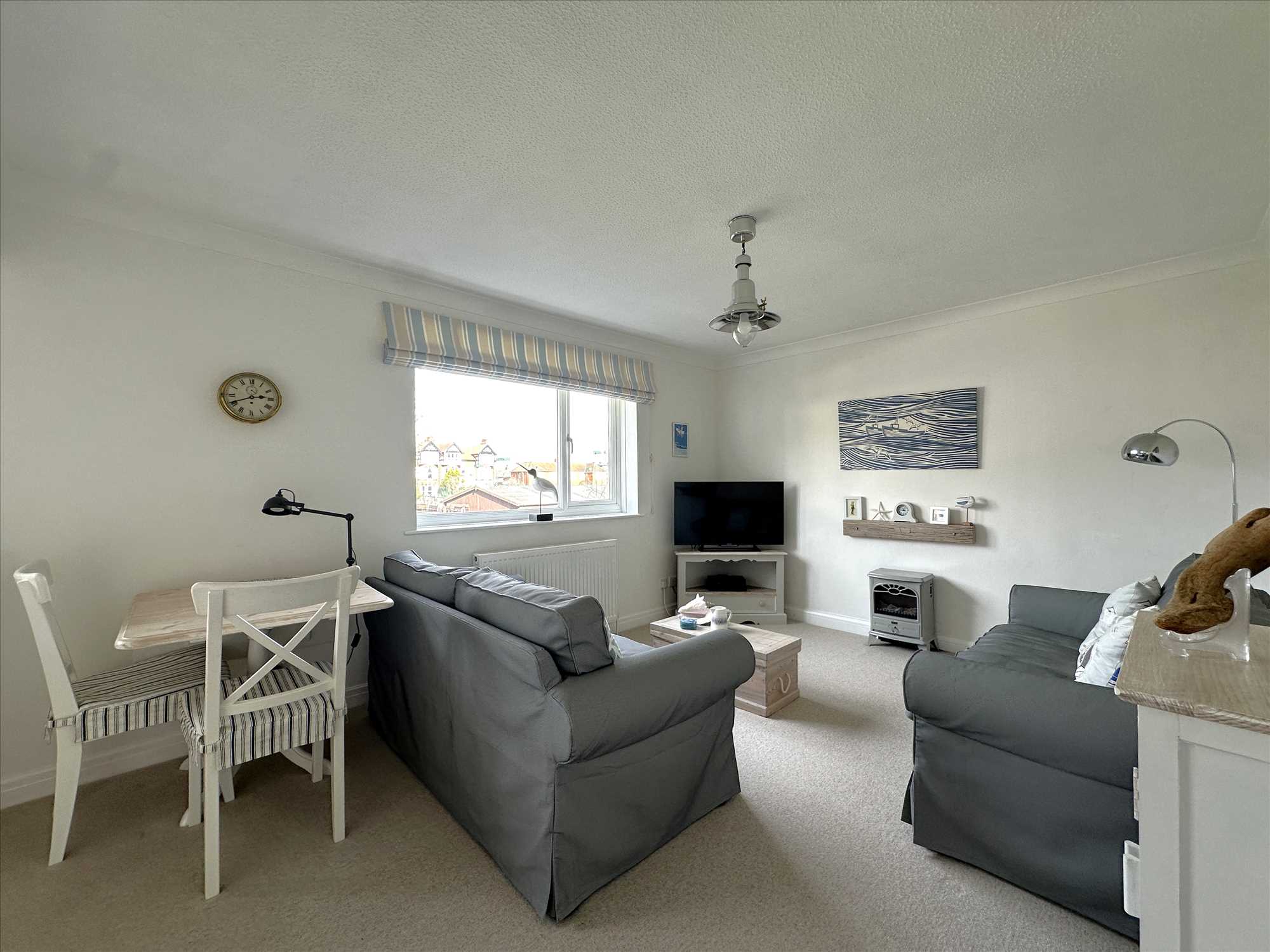 South Crescent Close, Filey - Picture 4