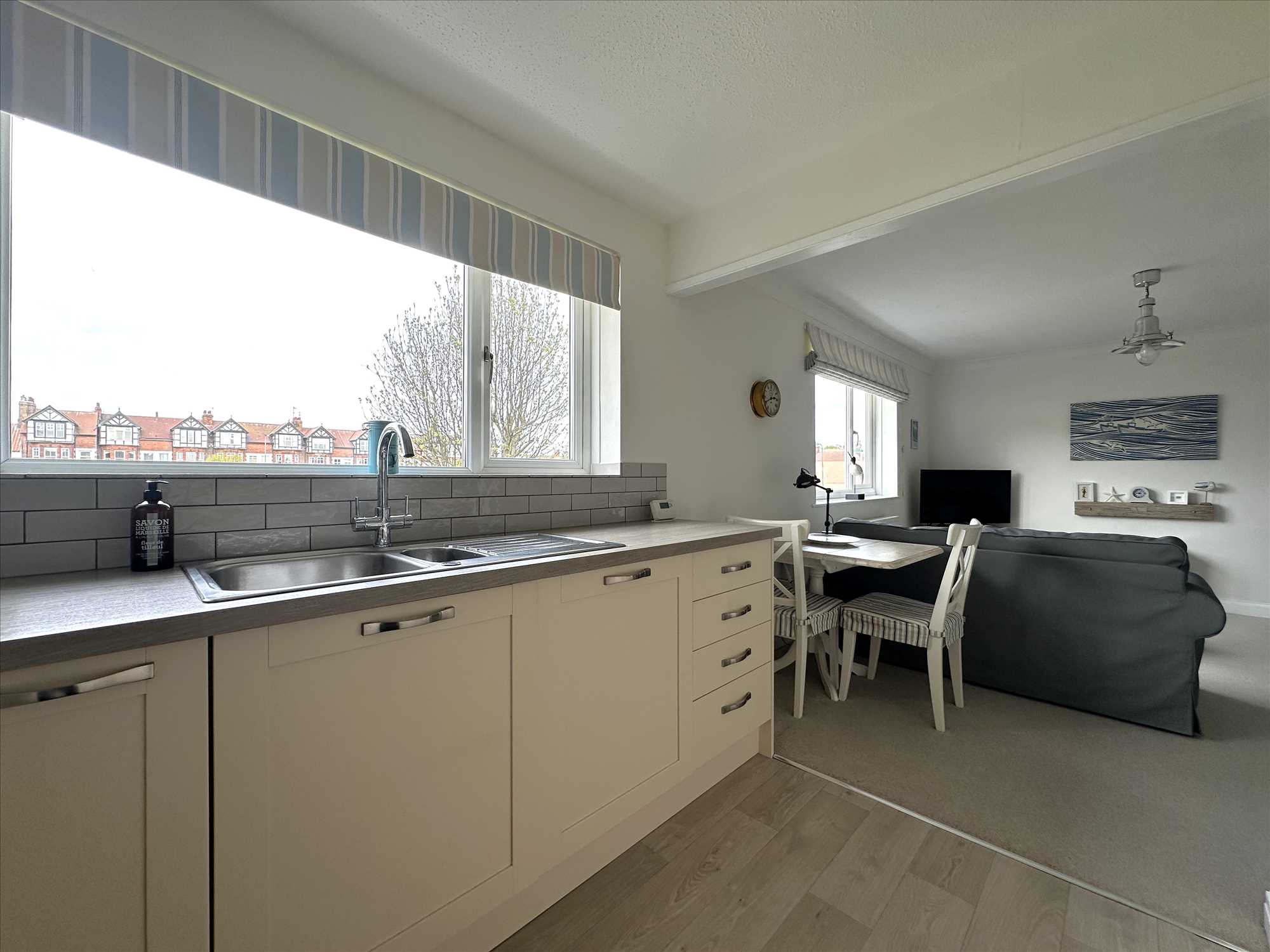 South Crescent Close, Filey - Picture 11