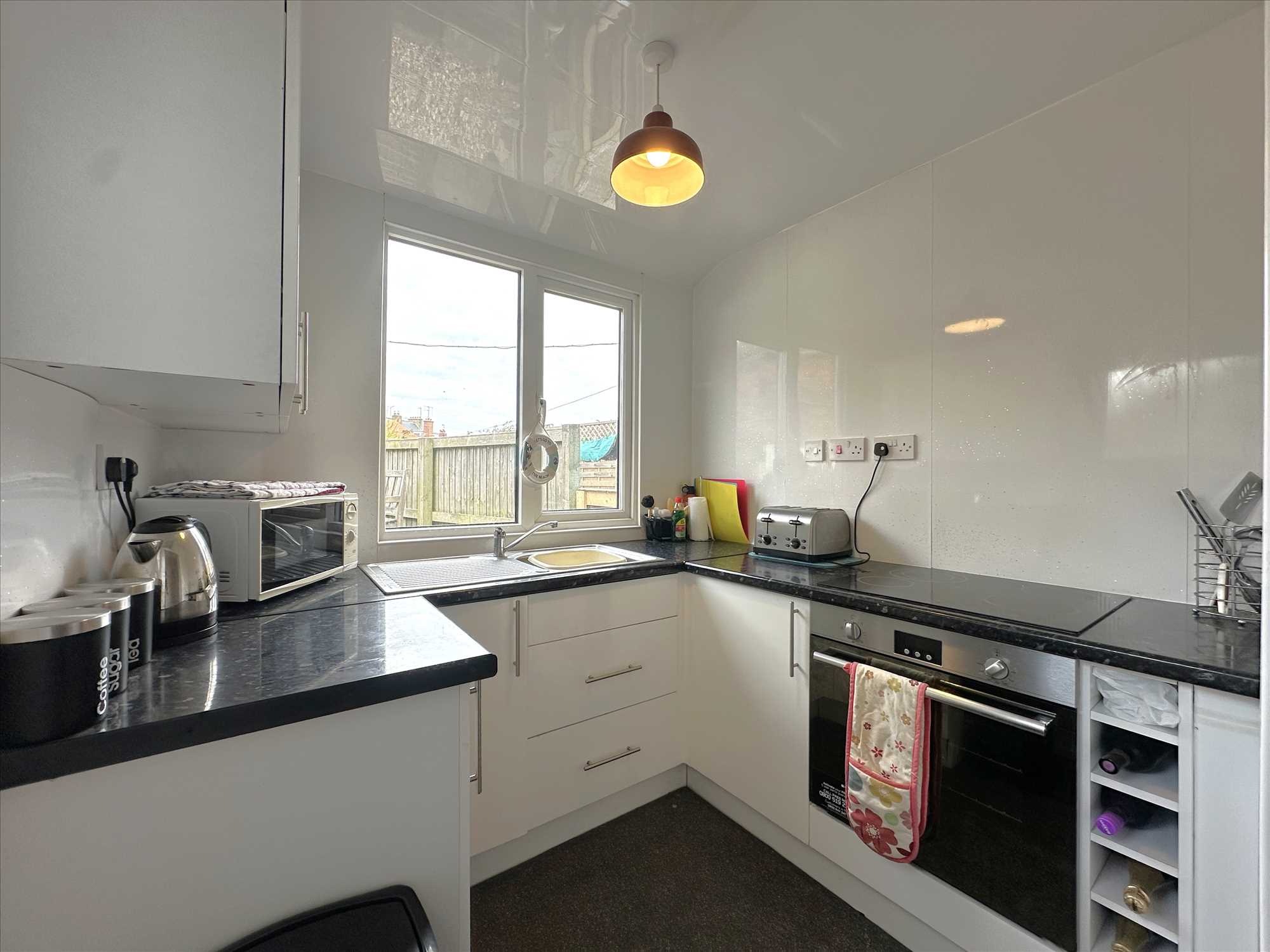 Church Street, Filey - Picture 8