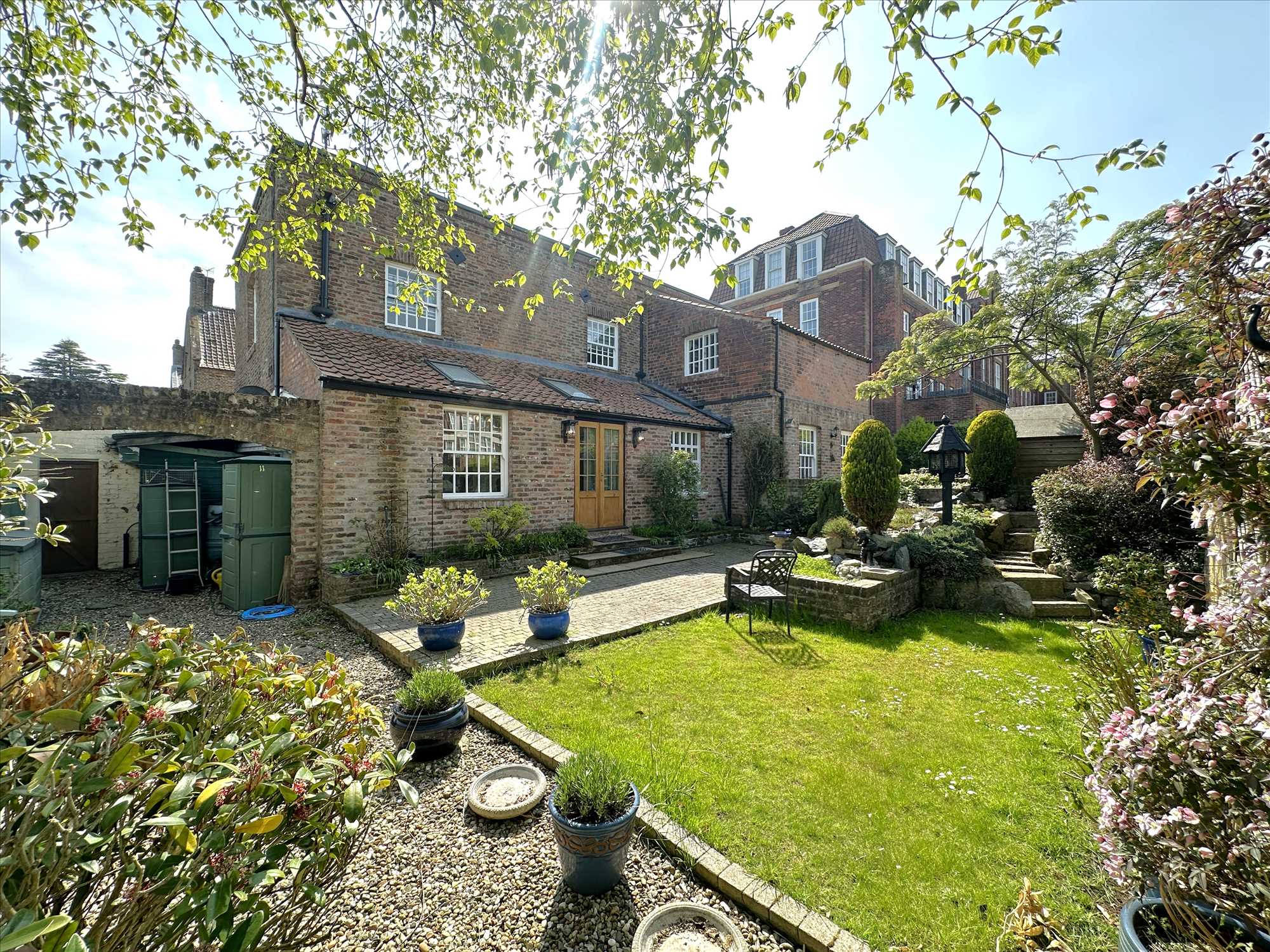 The Stables, Hunmanby Hall - Picture 1