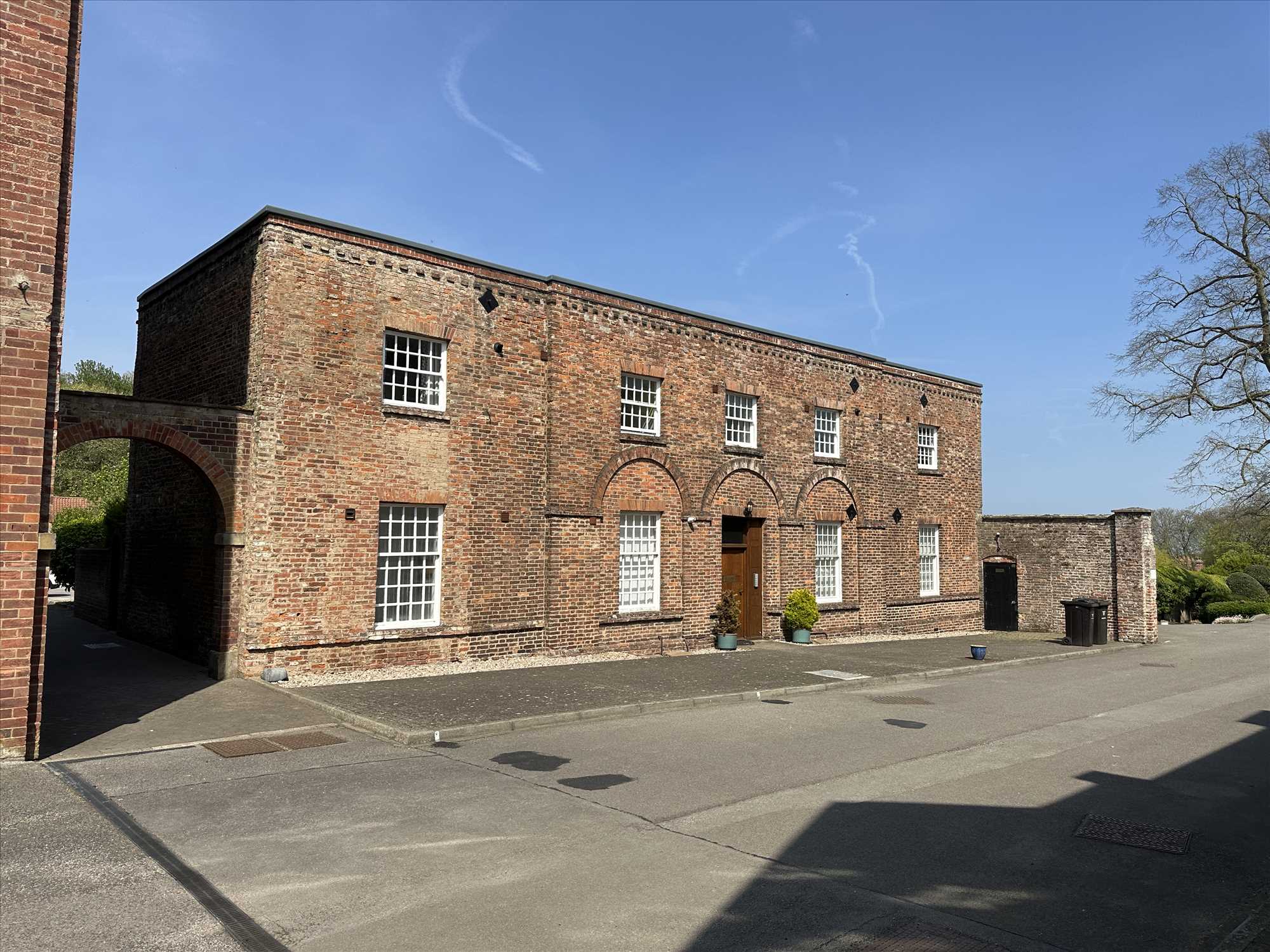 The Stables, Hunmanby Hall - Picture 2