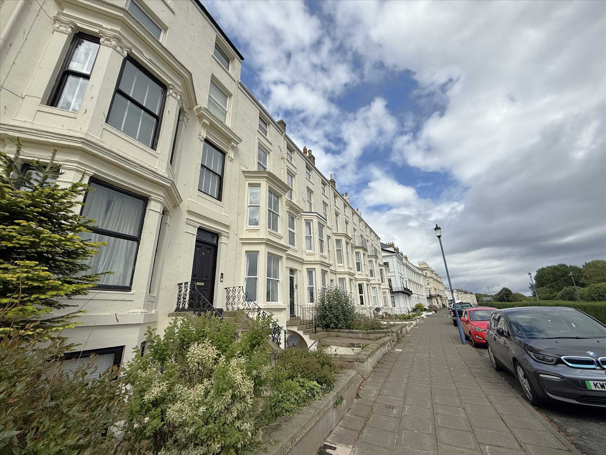 The Crescent, Filey - Picture 1