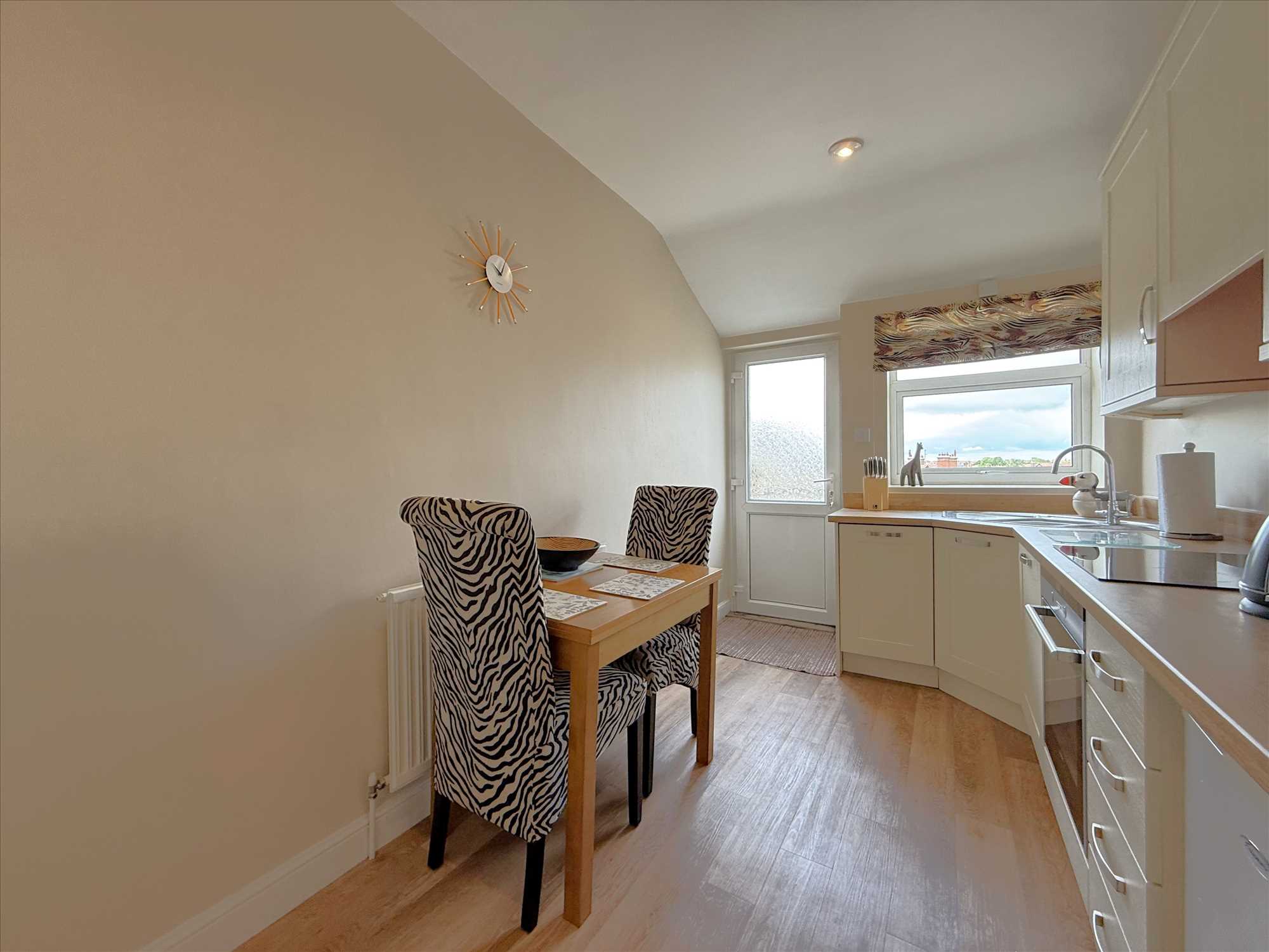 The Crescent, Filey - Picture 10