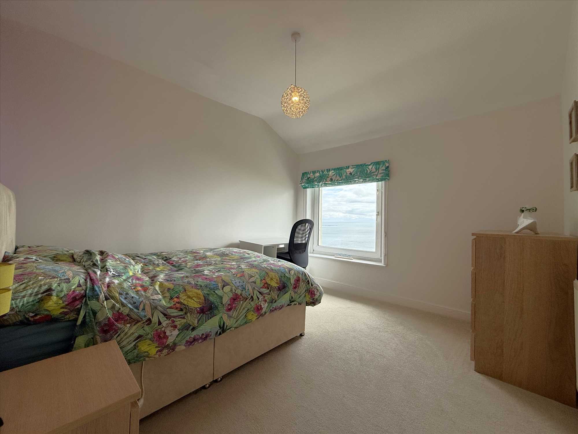 The Crescent, Filey - Picture 12