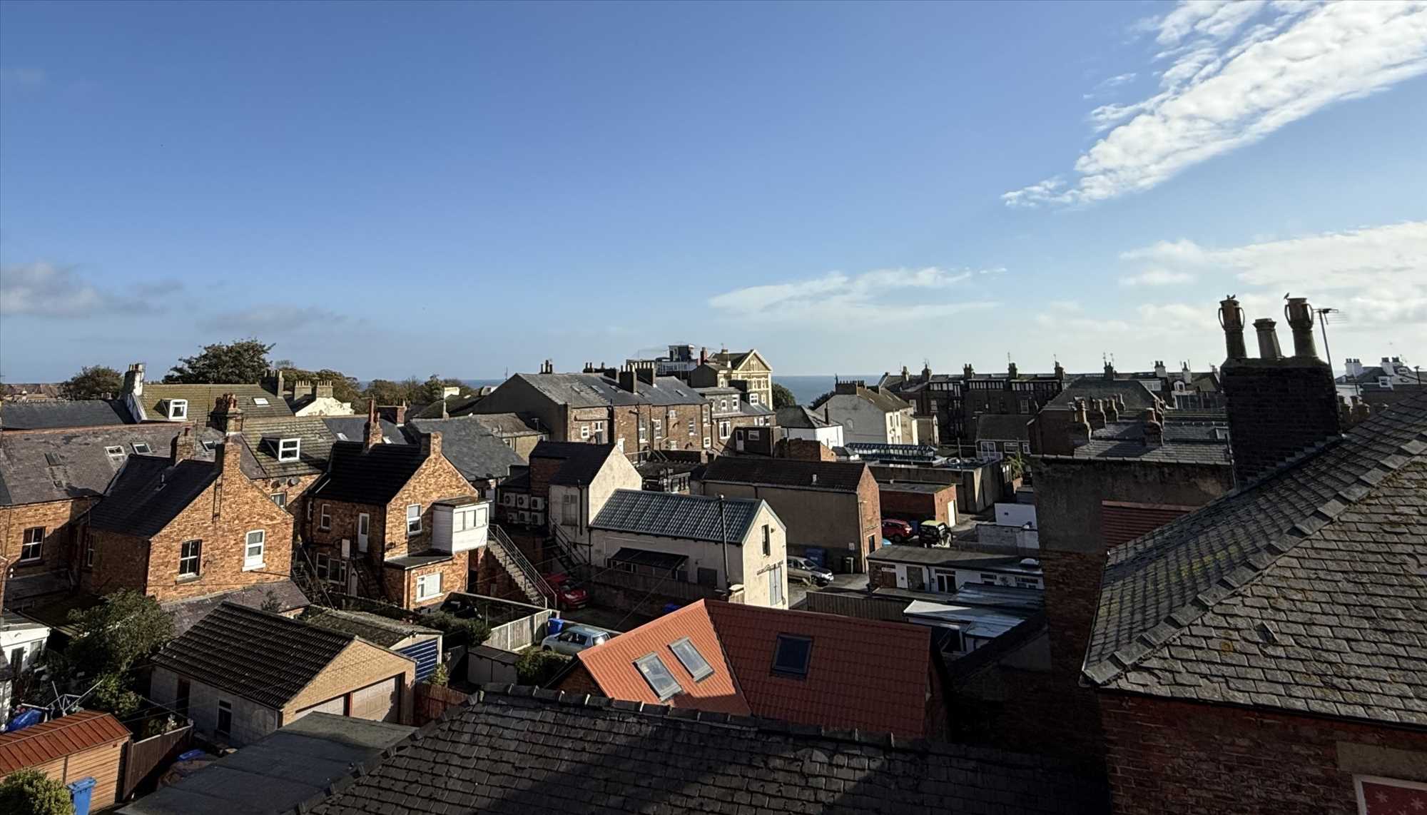 WEST AVENUE, FILEY TOWN CENTRE - Picture 9