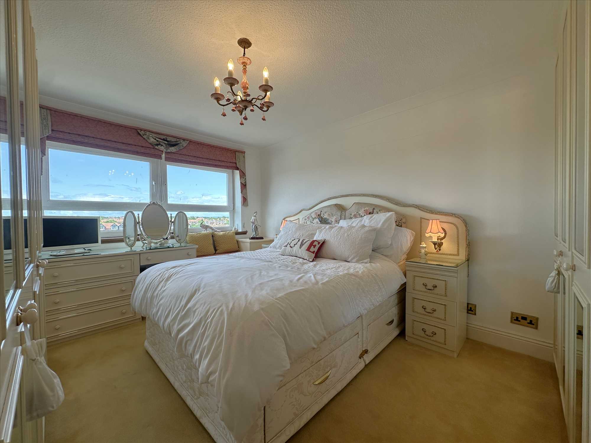 Melville Court, Filey - Picture 11