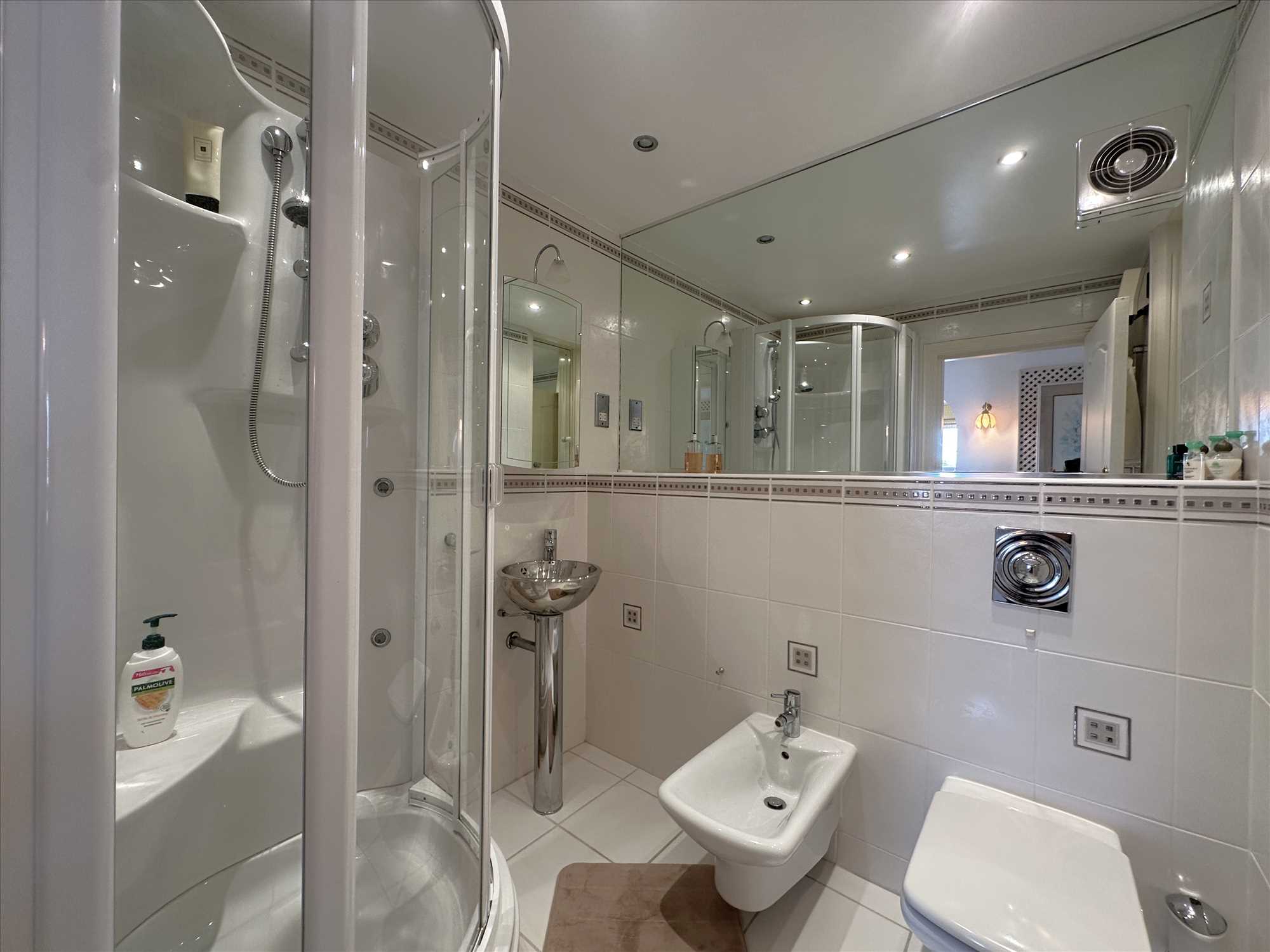 Melville Court, Filey - Picture 16