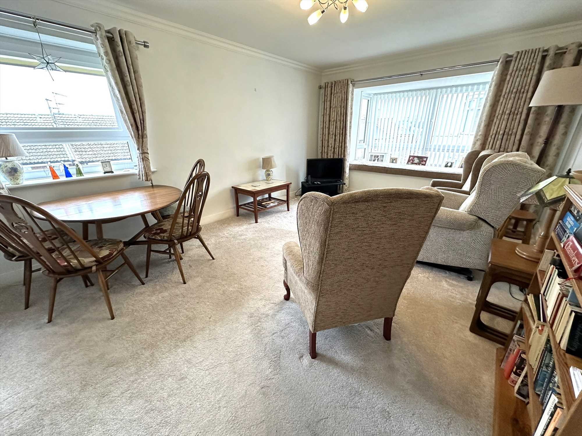 Melville Court, South Crescent Road, Filey - Picture 4