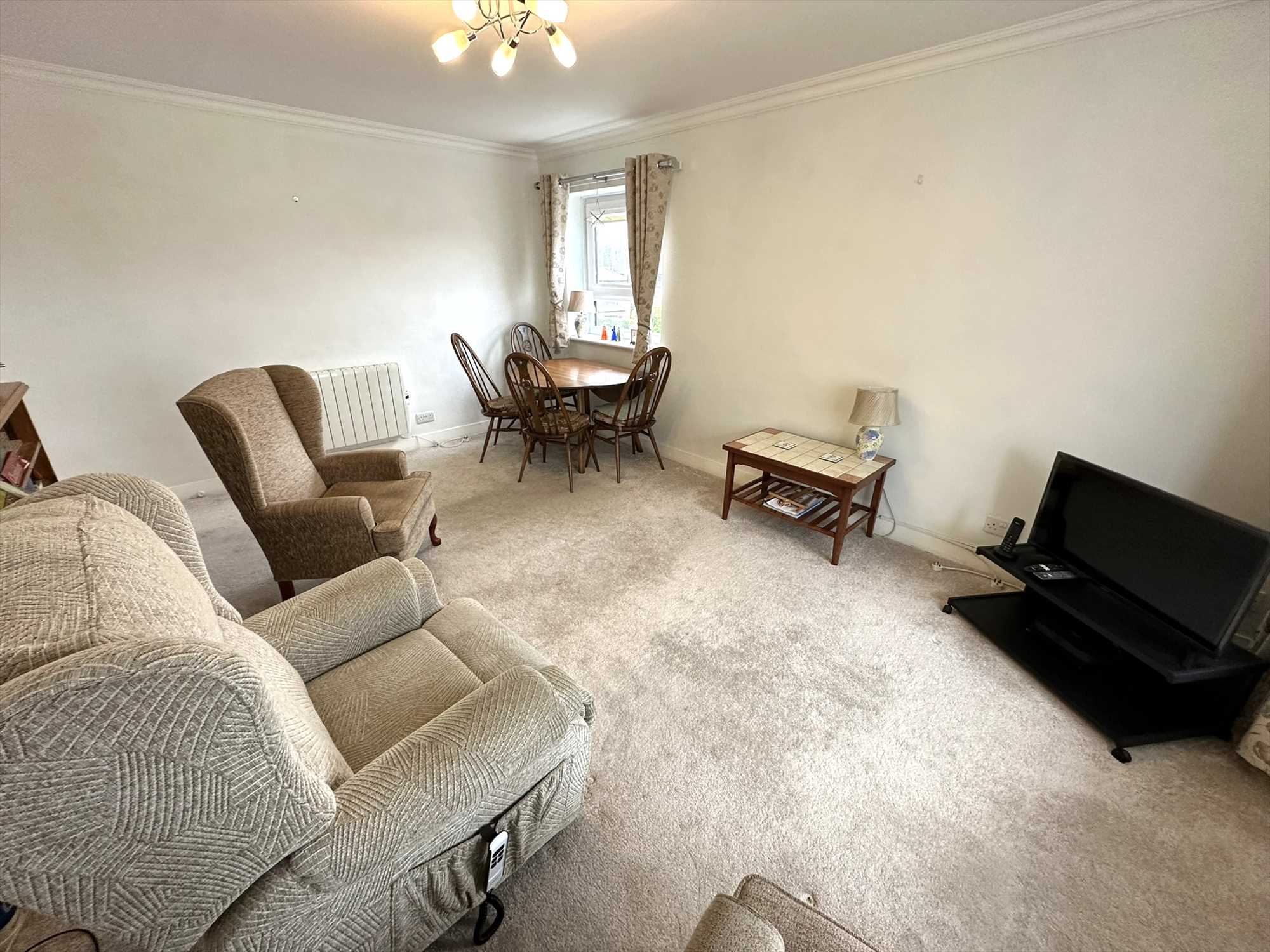 Melville Court, South Crescent Road, Filey - Picture 5