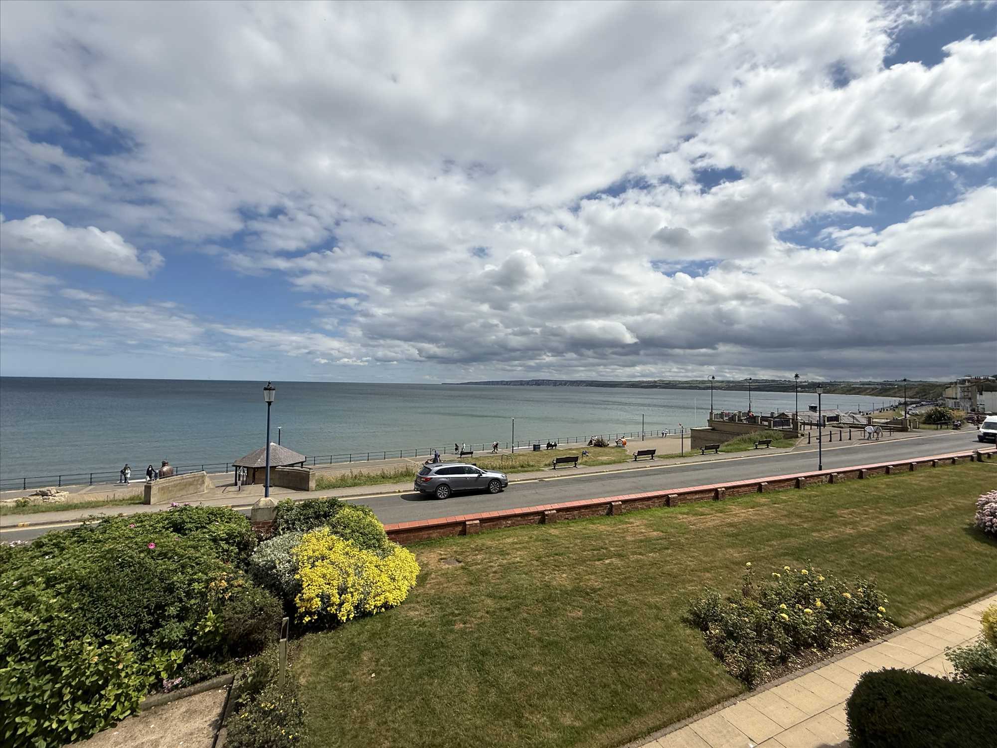 Deepdene, The Beach, Filey - Picture 5