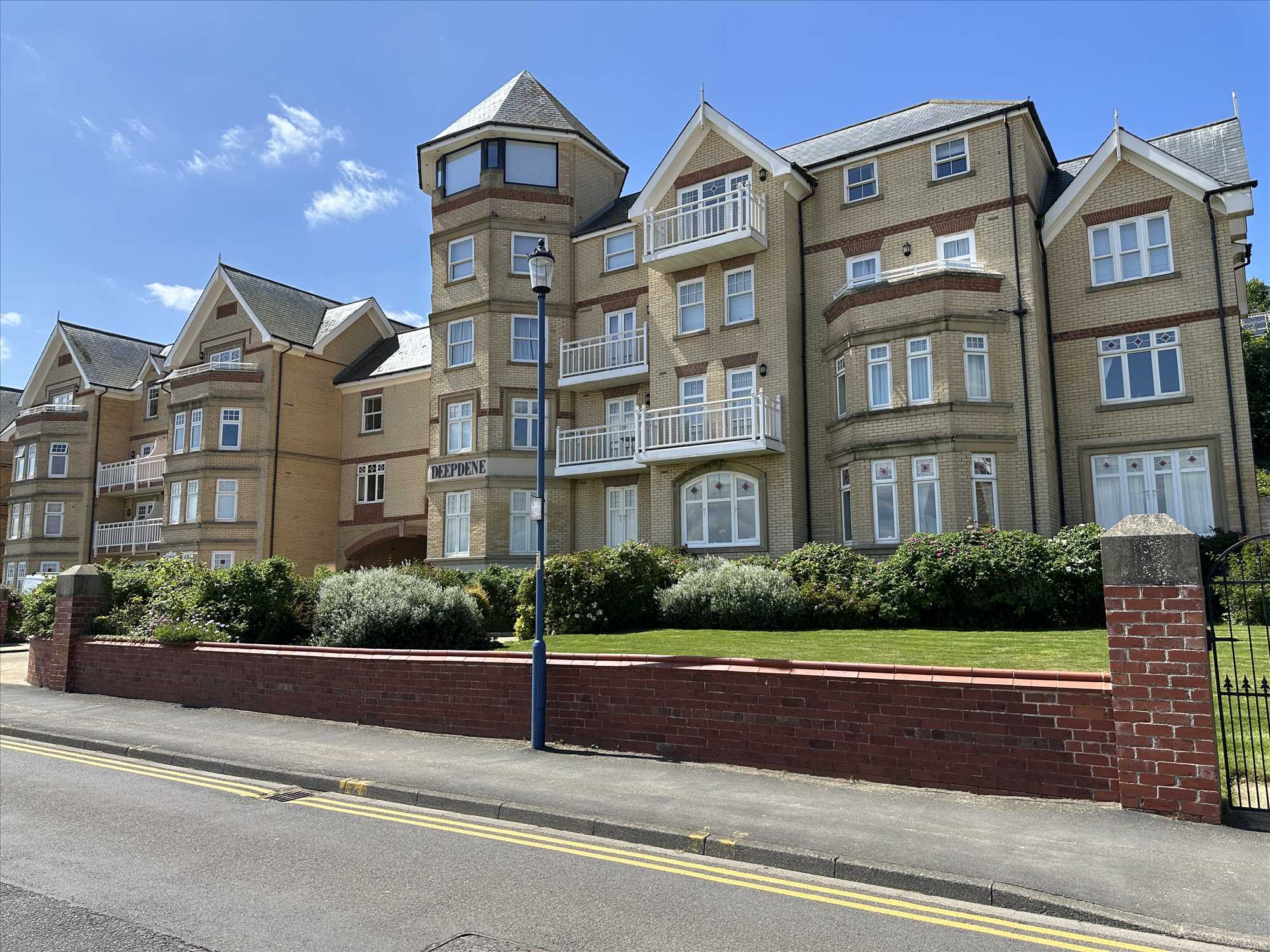 Deepdene, The Beach, Filey - Picture 22