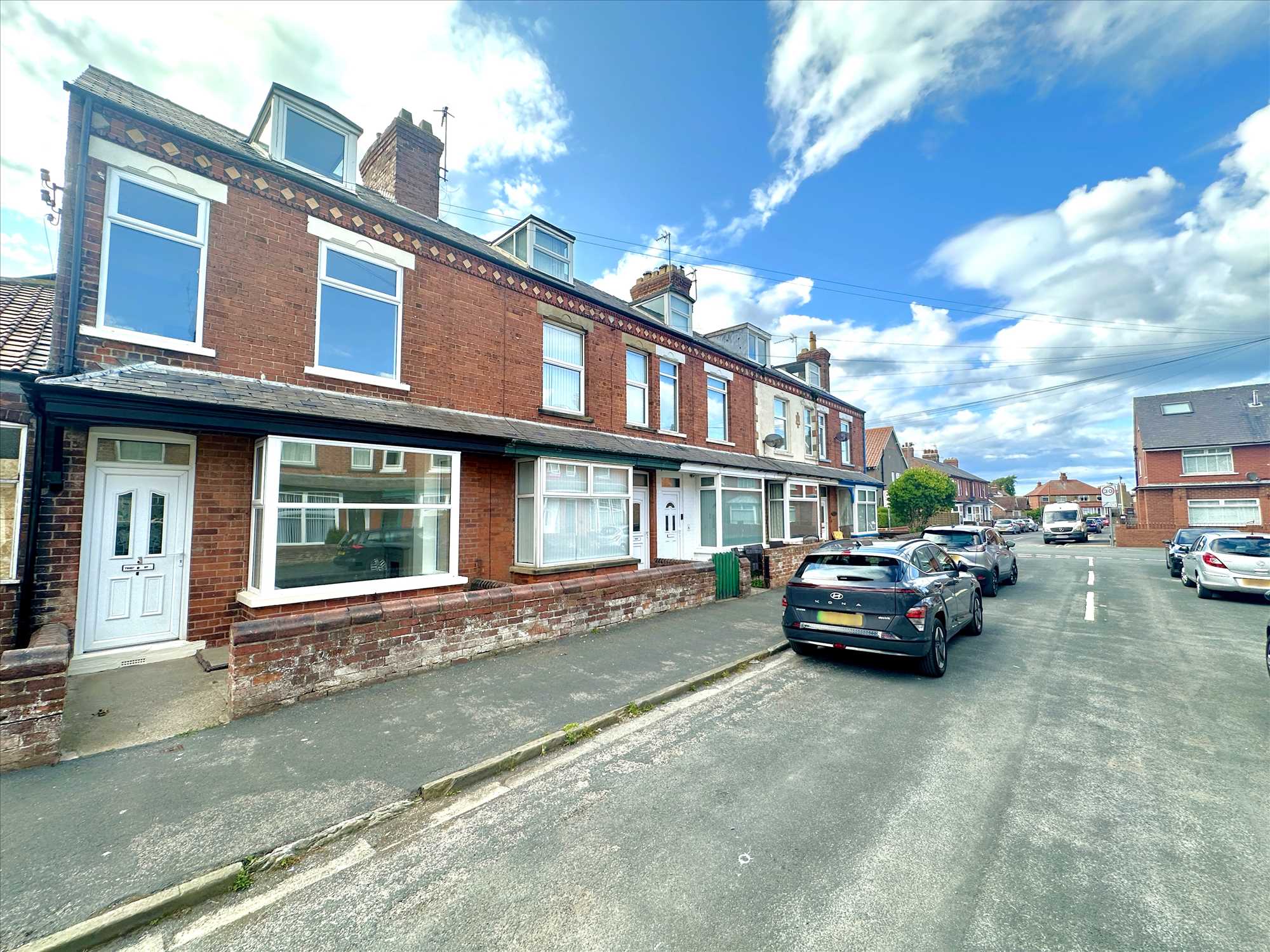 Carlton Road, Filey - Picture 1