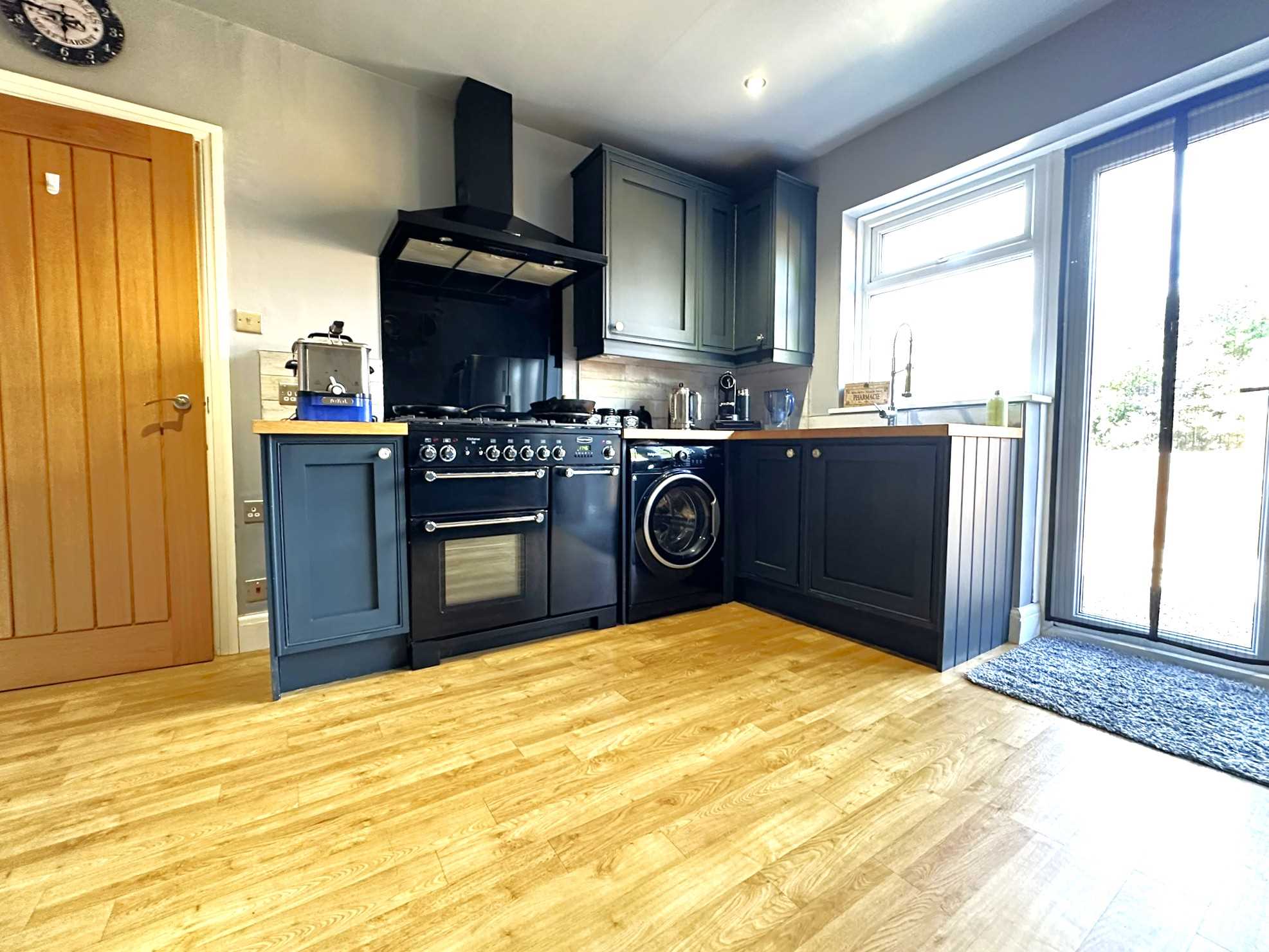 Lodge Gardens, Gristhorpe - Picture 12