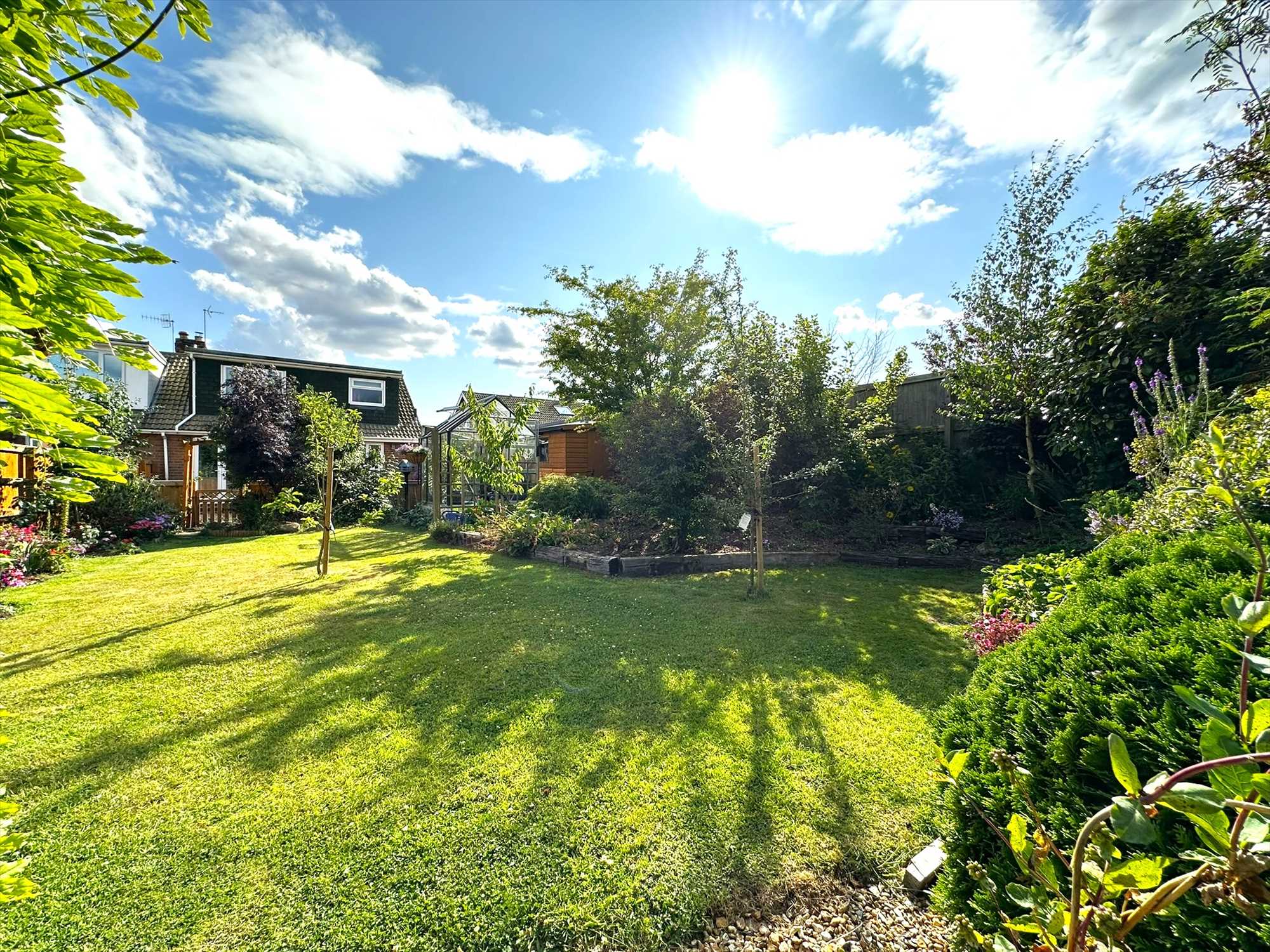 Lodge Gardens, Gristhorpe - Picture 18