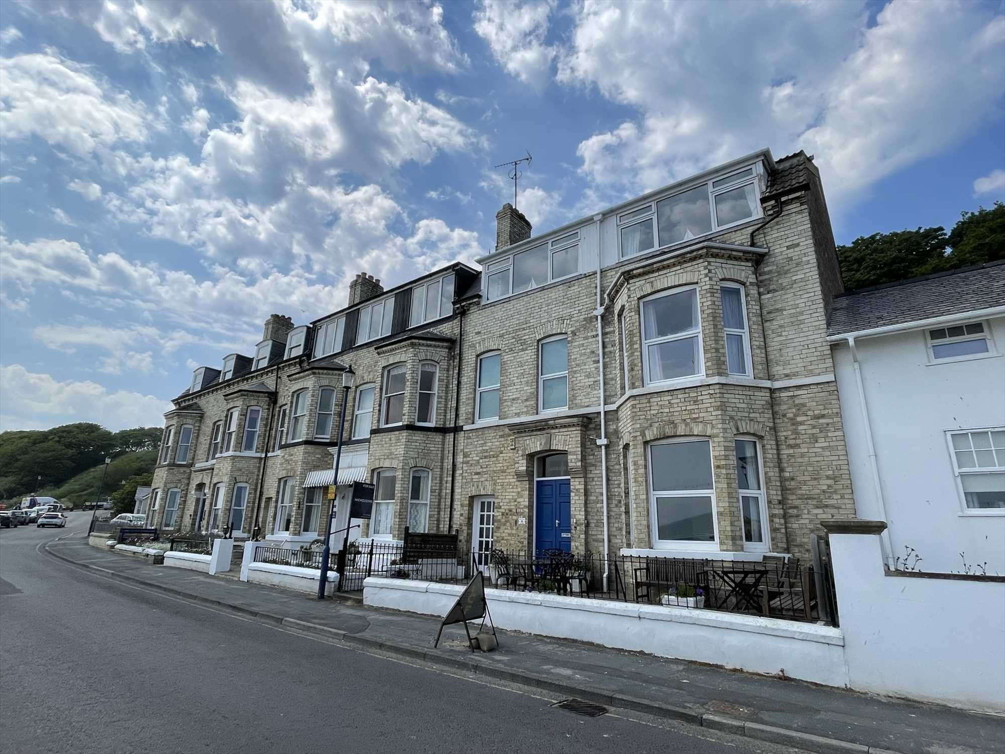 Matlock House, The Beach, Filey - Picture 2