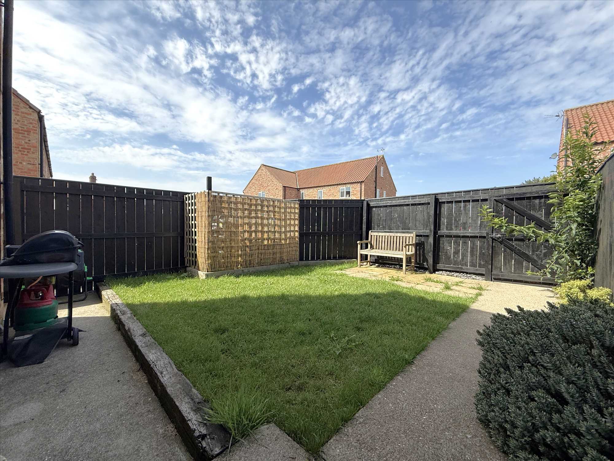 Manor Rise, Main Street, Foxholes - Picture 18