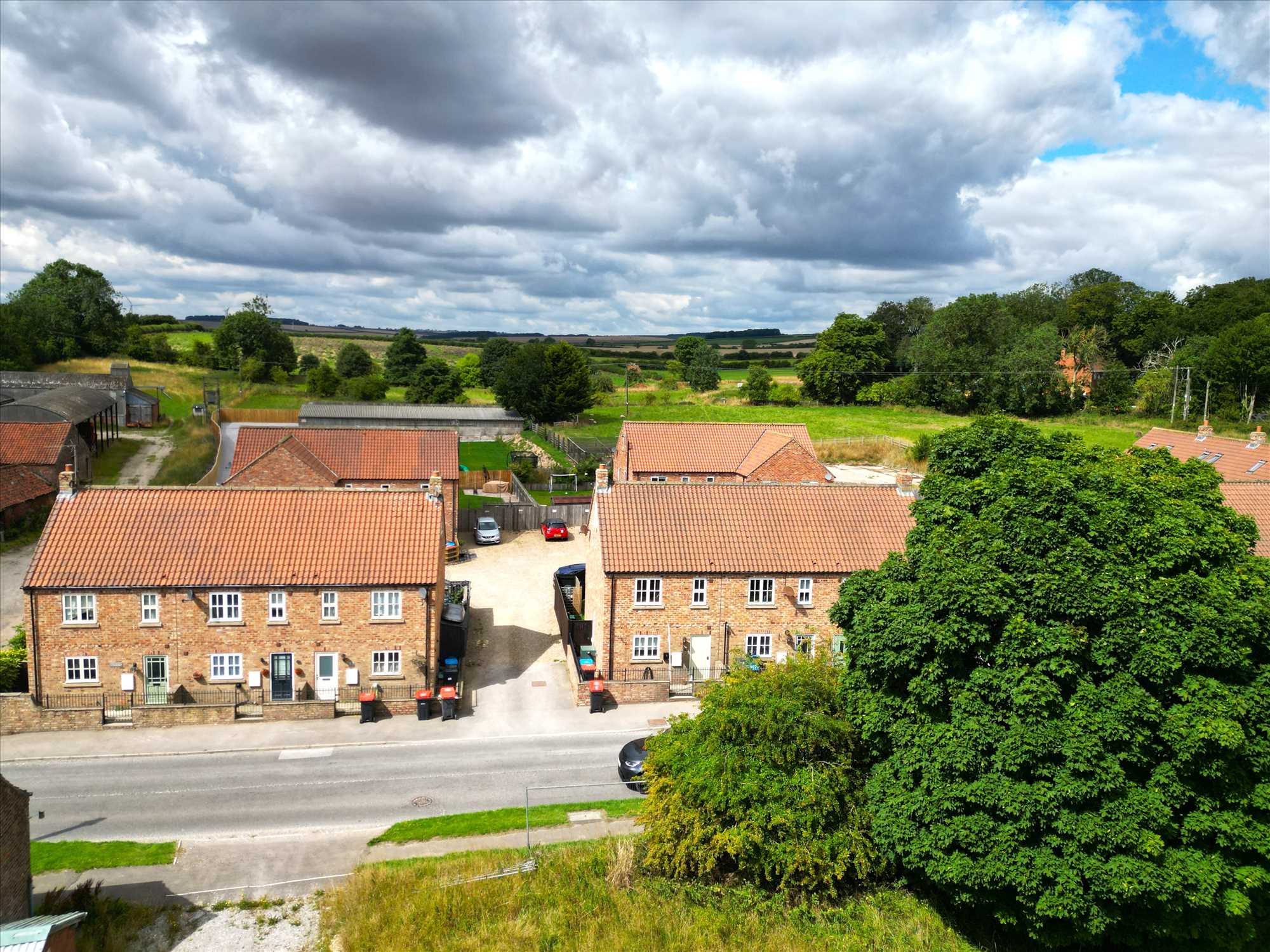 Manor Rise, Main Street, Foxholes - Picture 19