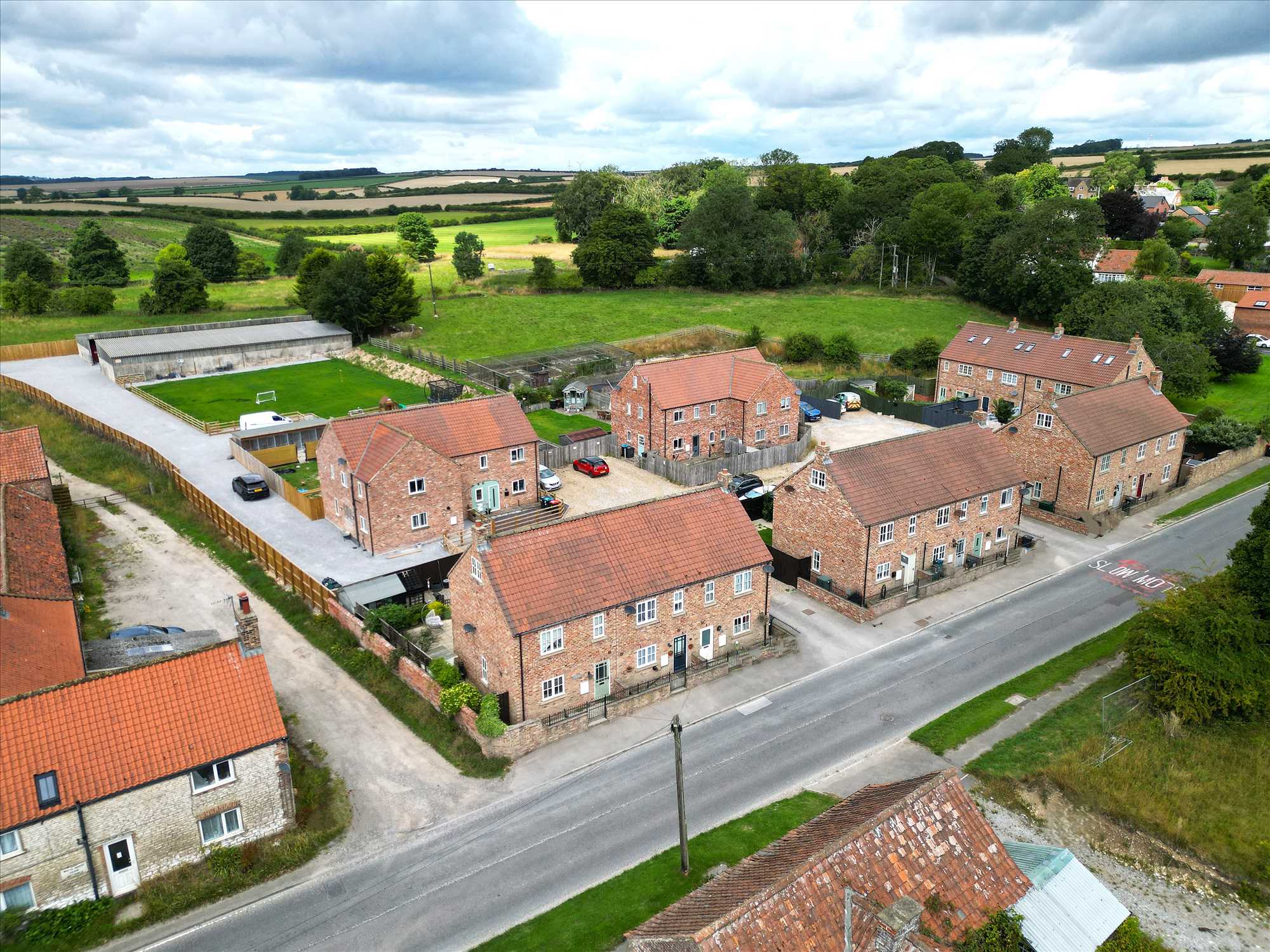 Manor Rise, Main Street, Foxholes - Picture 21
