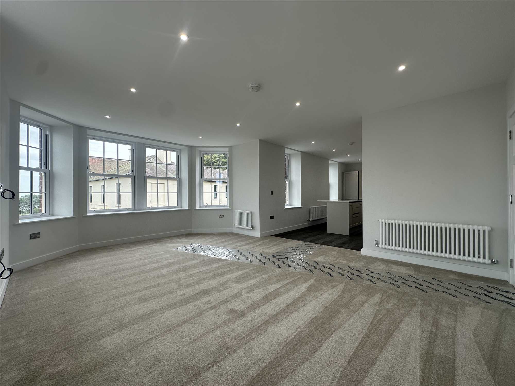 First Floor, Endsleigh Convent, South Crescent Road, Filey - Picture 3
