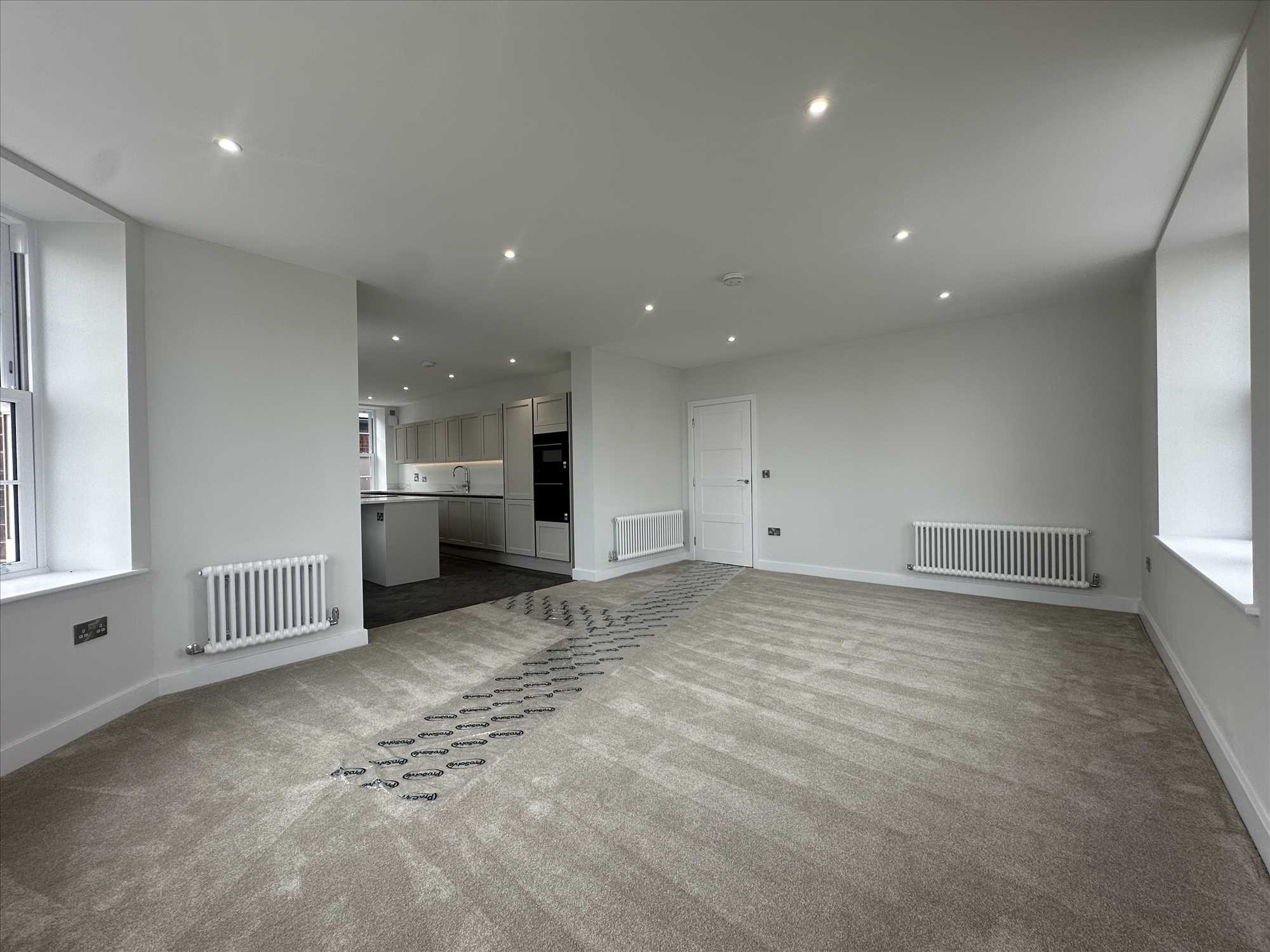 First Floor, Endsleigh Convent, South Crescent Road, Filey - Picture 4