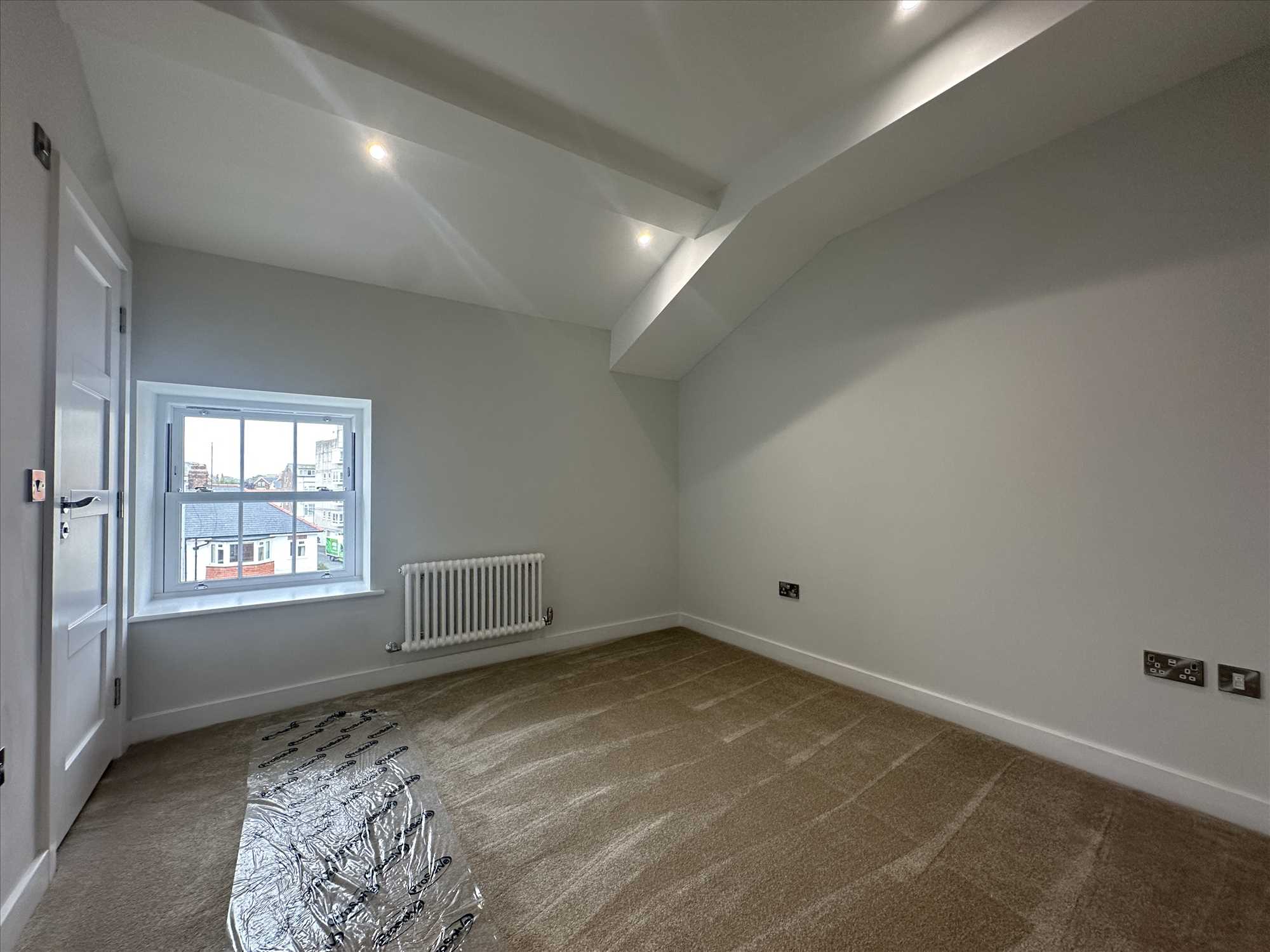 Penthouse, Endsleigh Convent, South Crescent Road, Filey - Picture 9