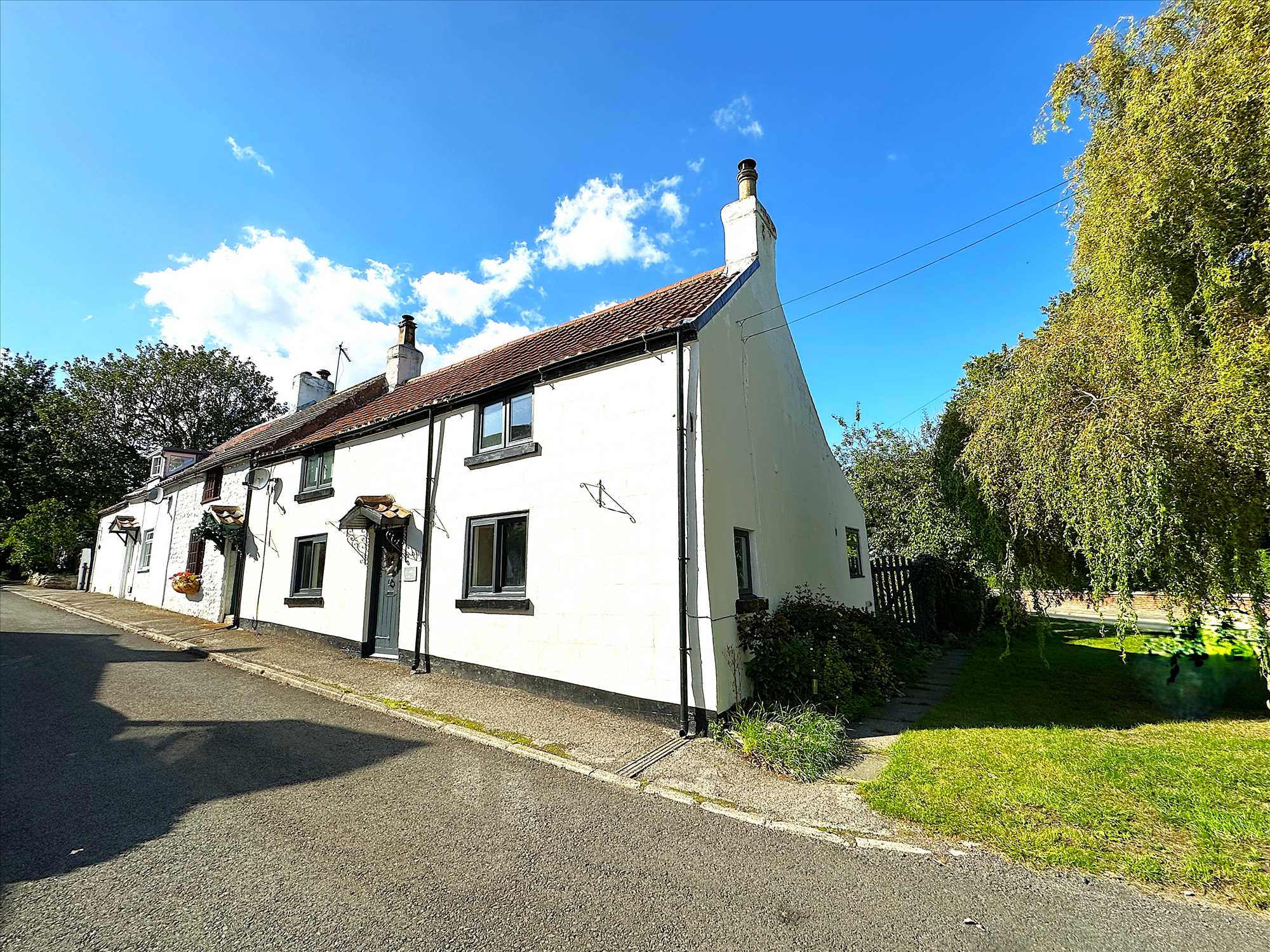 Sycamore Cottage, Muston - Picture 1