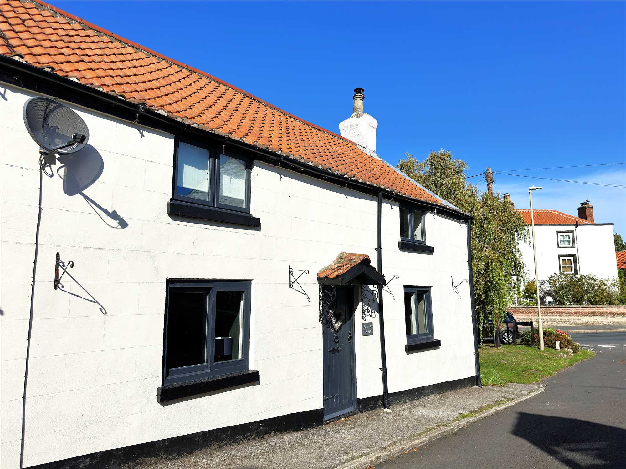 Sycamore Cottage, Muston - Picture 2
