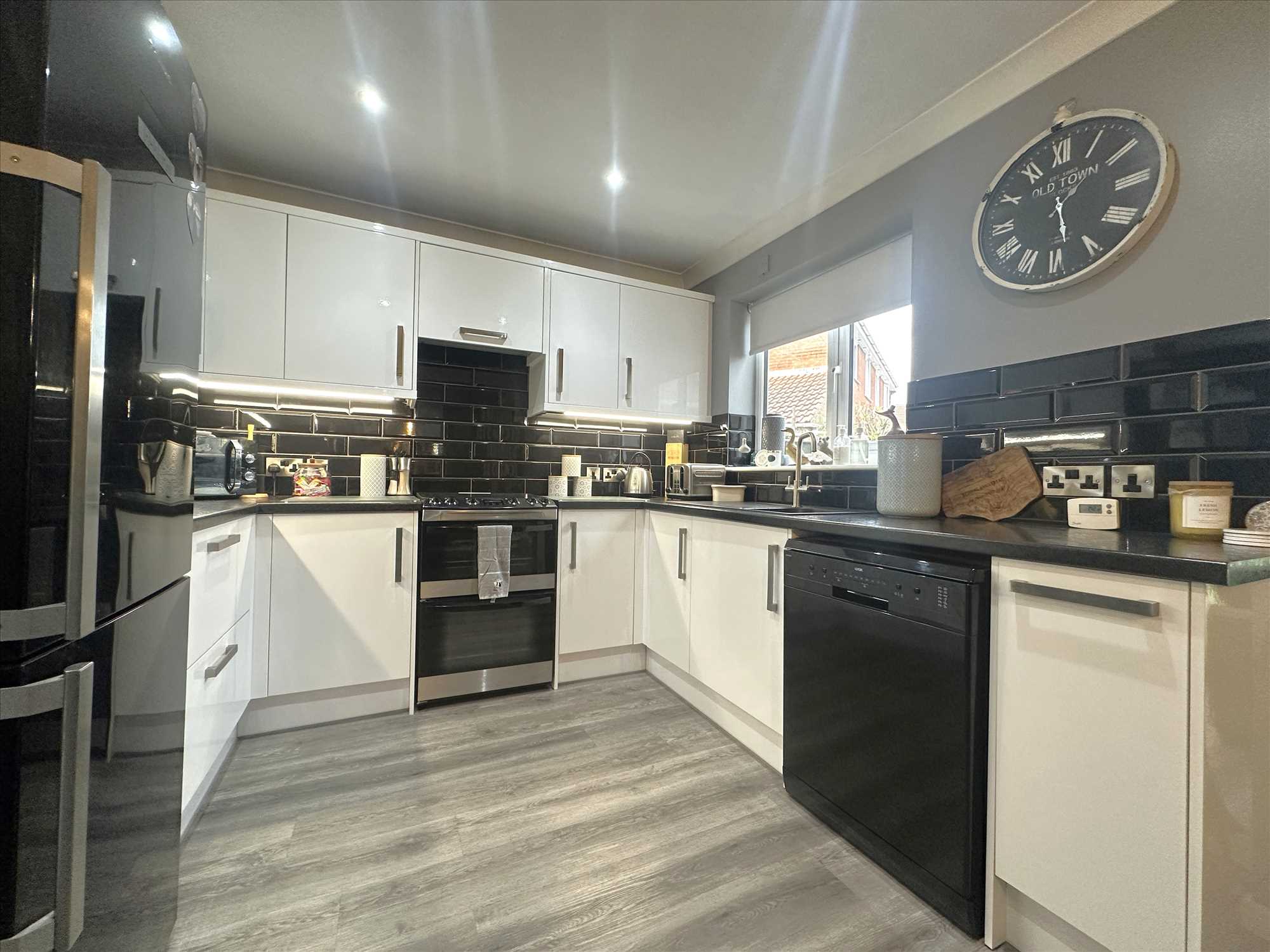 Teal Close, Filey - Picture 9