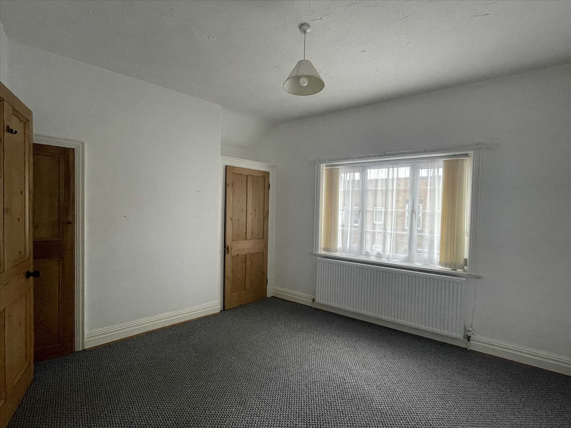 Station Road - Picture 4